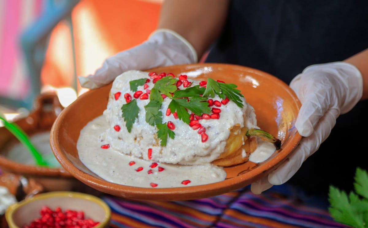 Capillas Posas Chiles en Nogada image 2