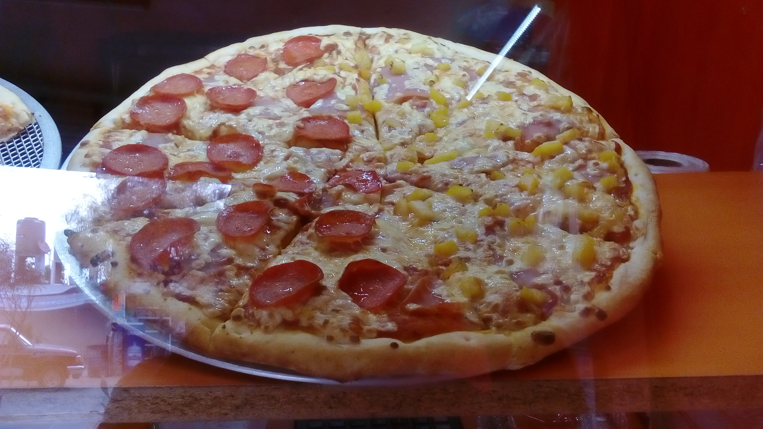 Max Planet Pizza. image 1