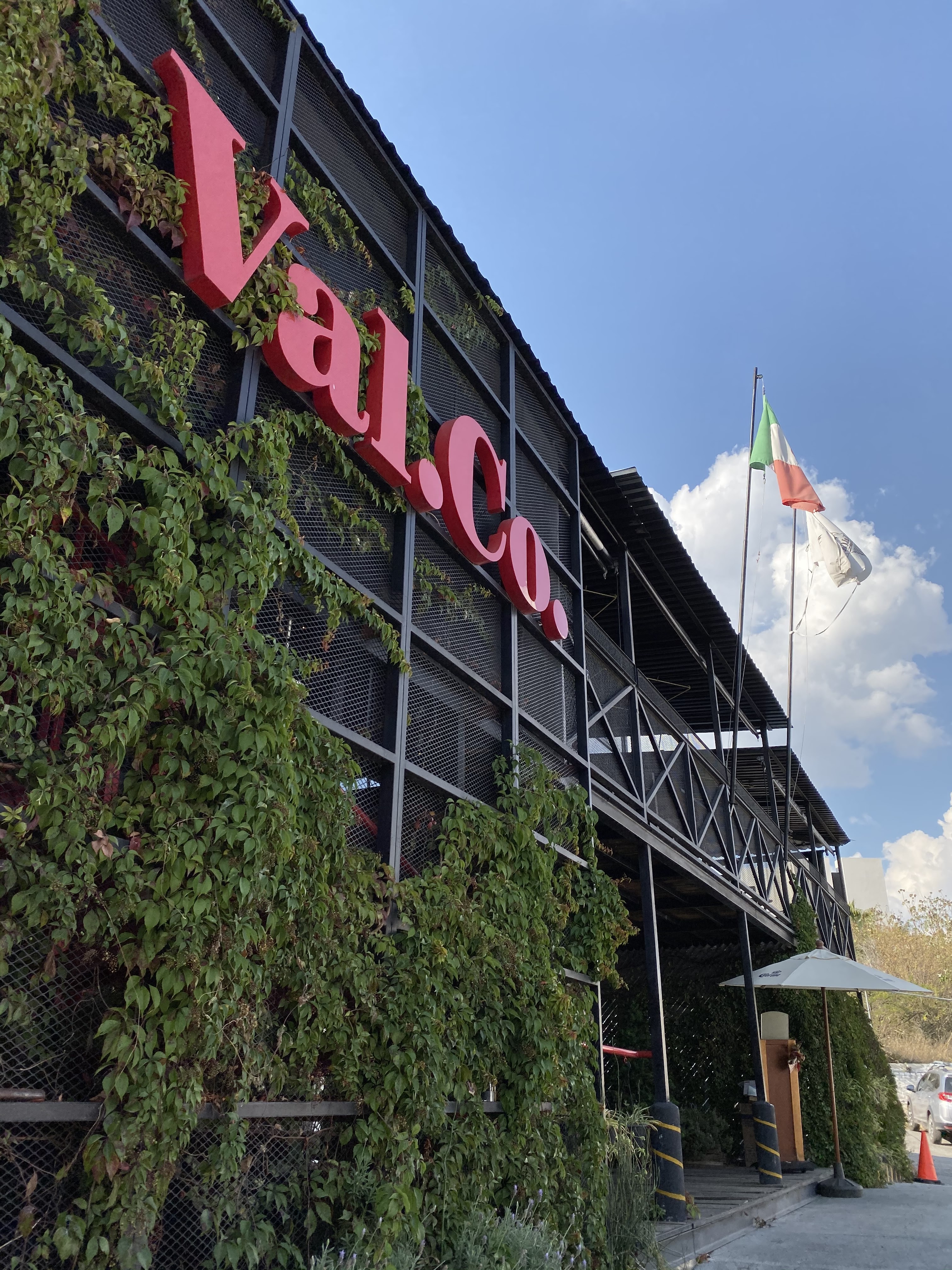 ValCo Asador image 1