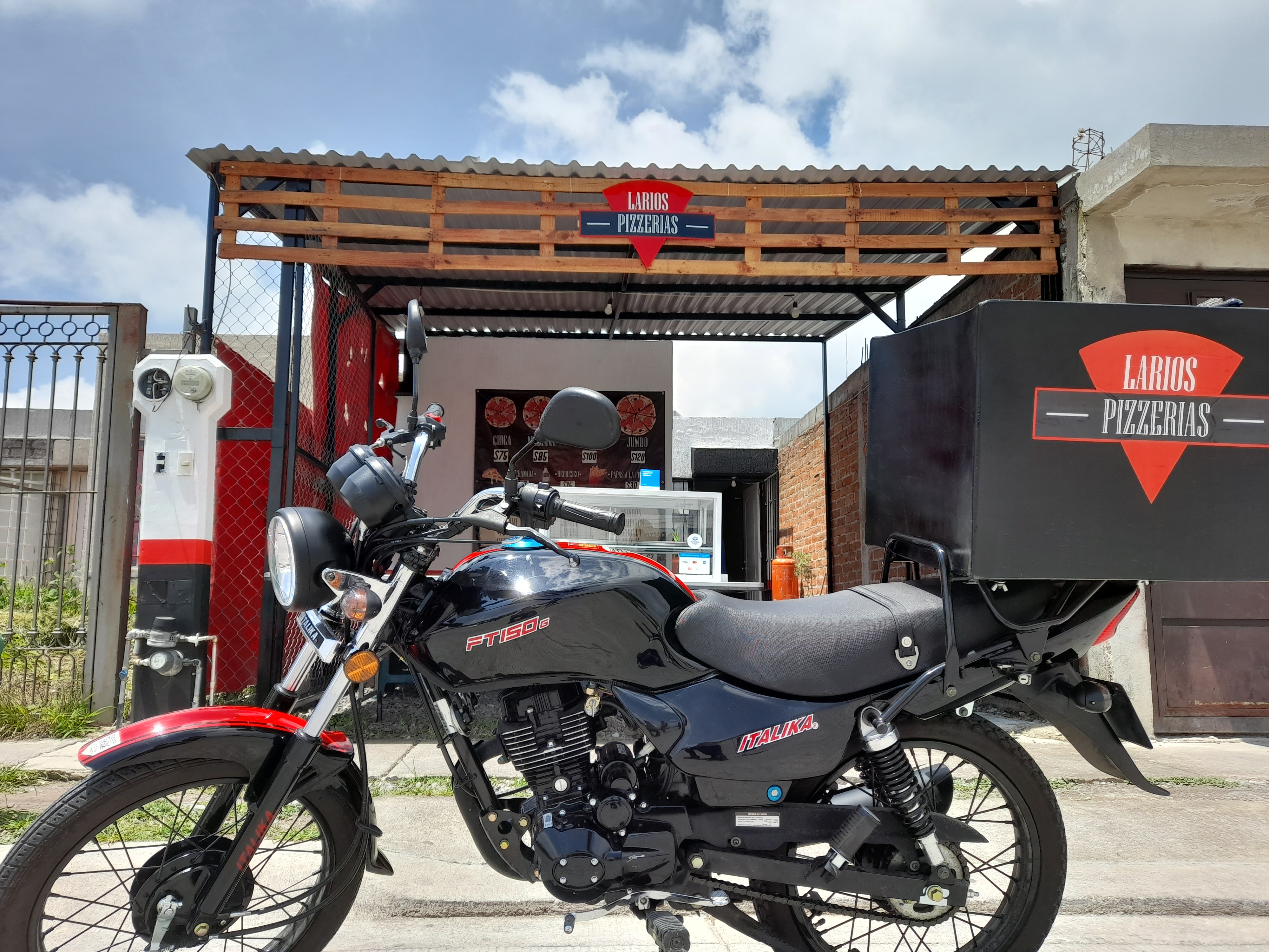 Larios Pizzerías image 1