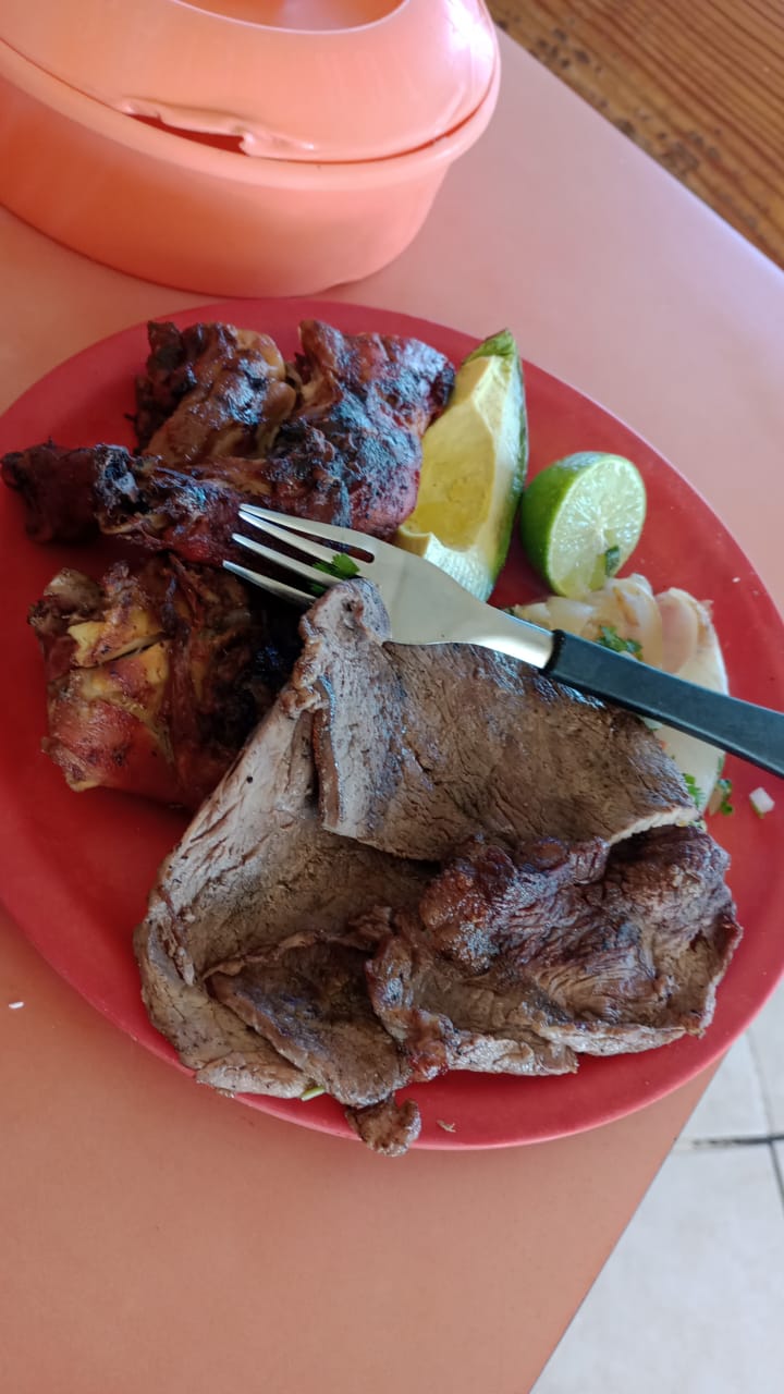 Tacos Y Carnes El Pariente image 3