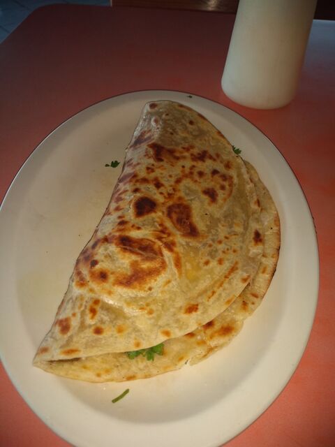 Tacos Y Carnes El Pariente image 7