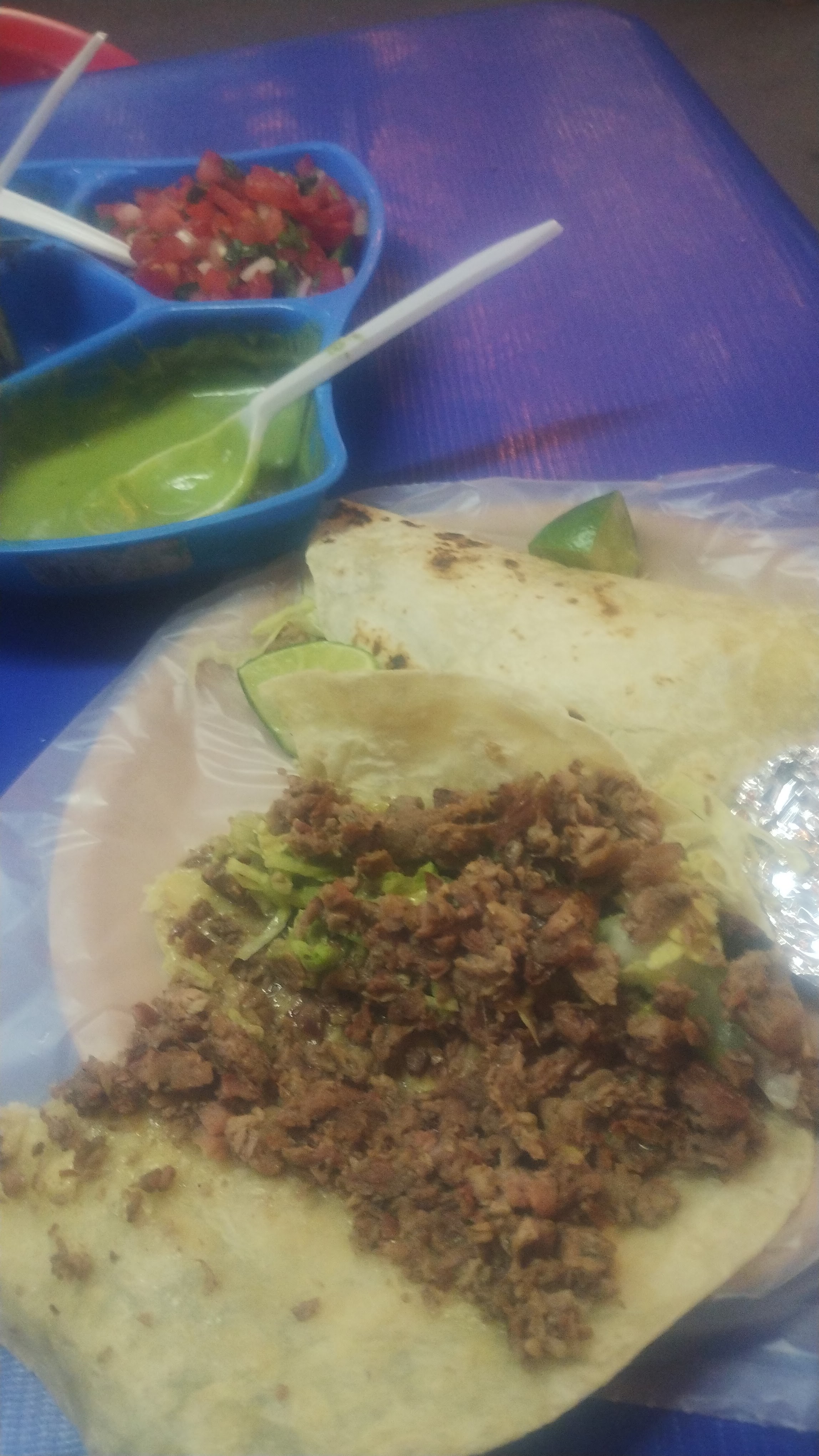 Taquería "El Berna" image 2