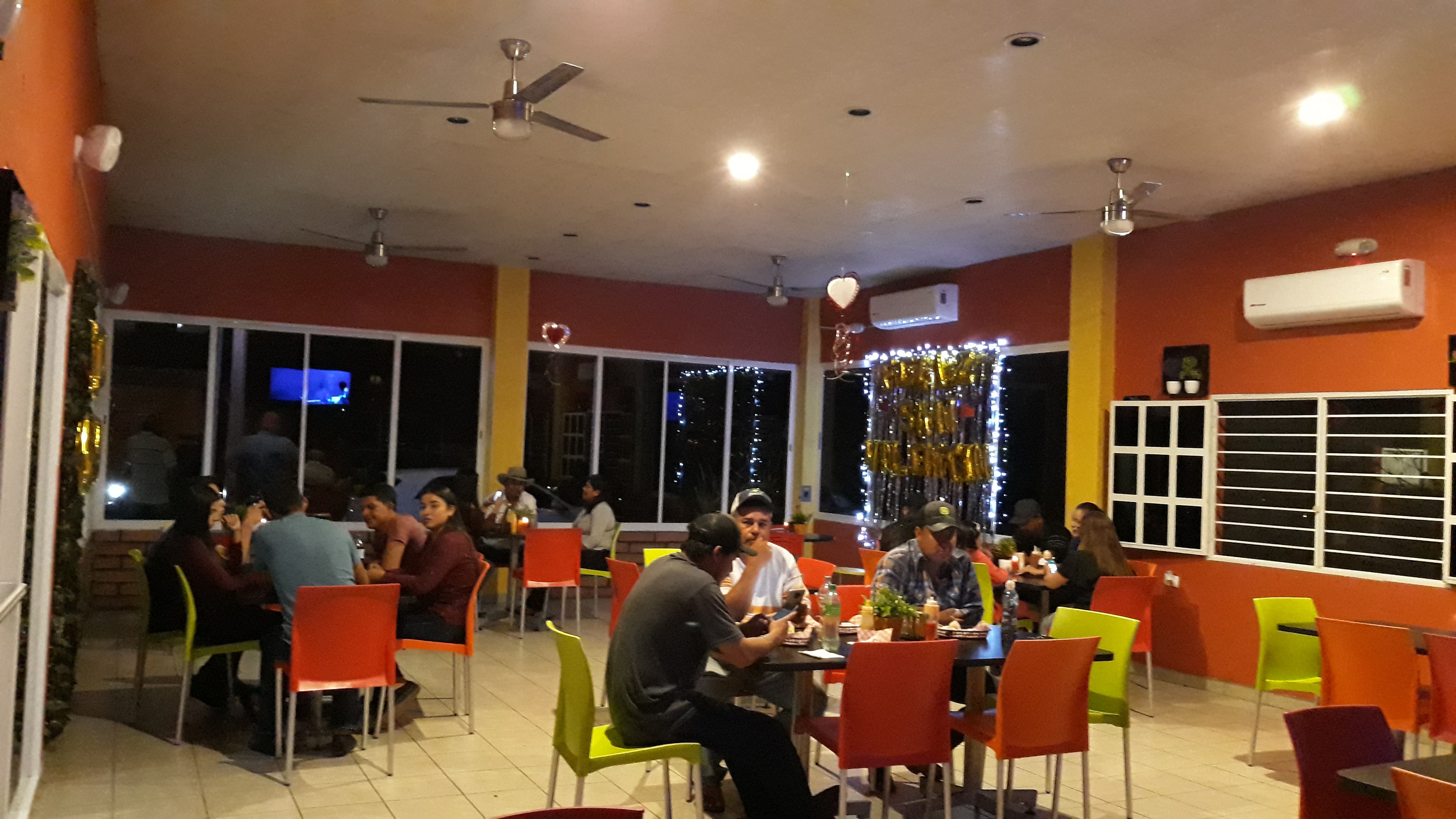 Joguad Hamburgesas image 5