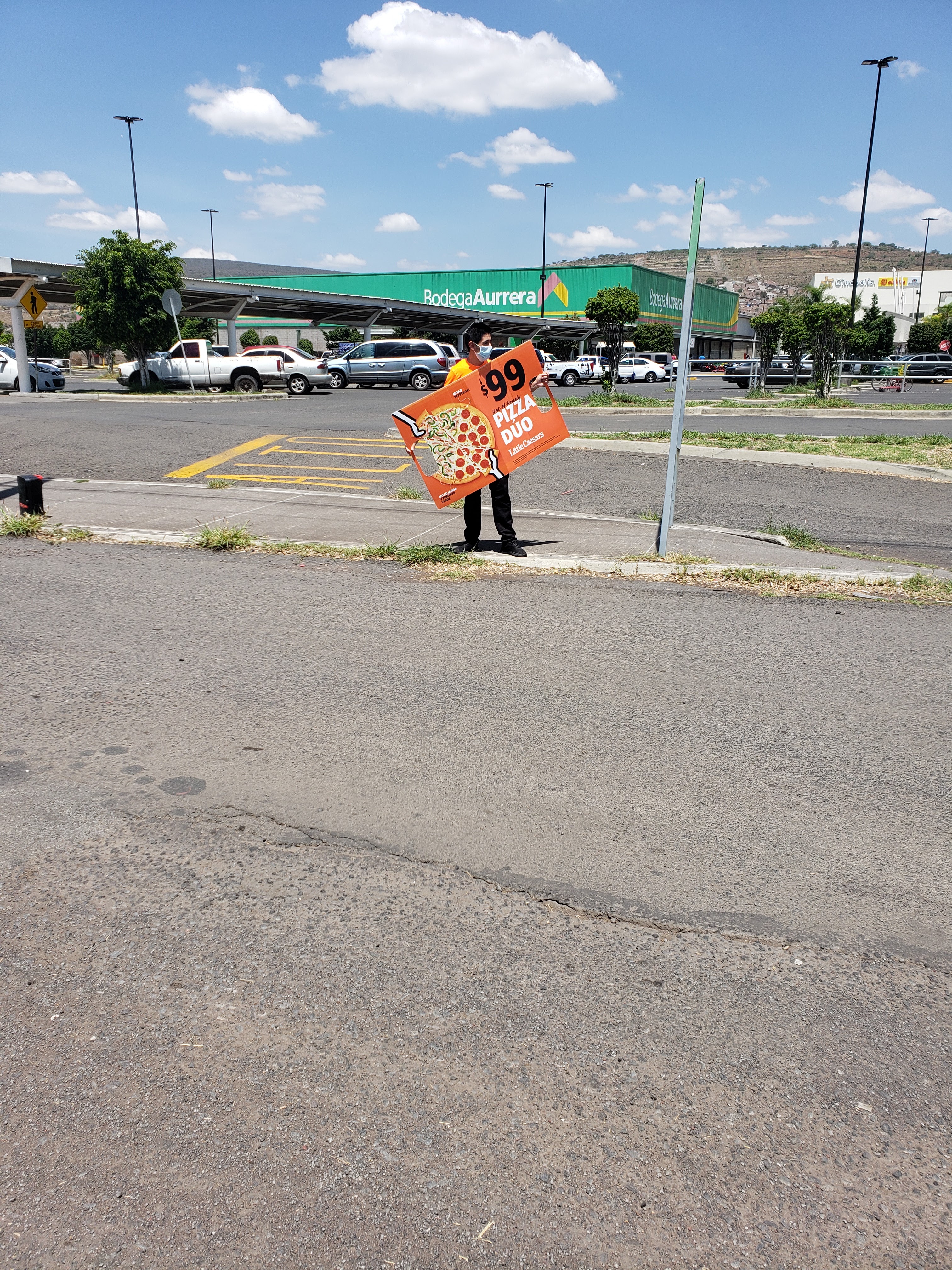 Little Caesars Sahuayo image 3