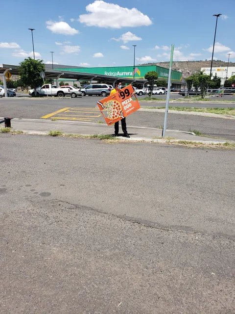 Little Caesars Sahuayo image 3