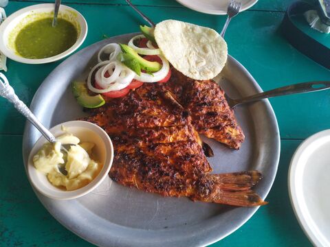 El Pescadito image 3