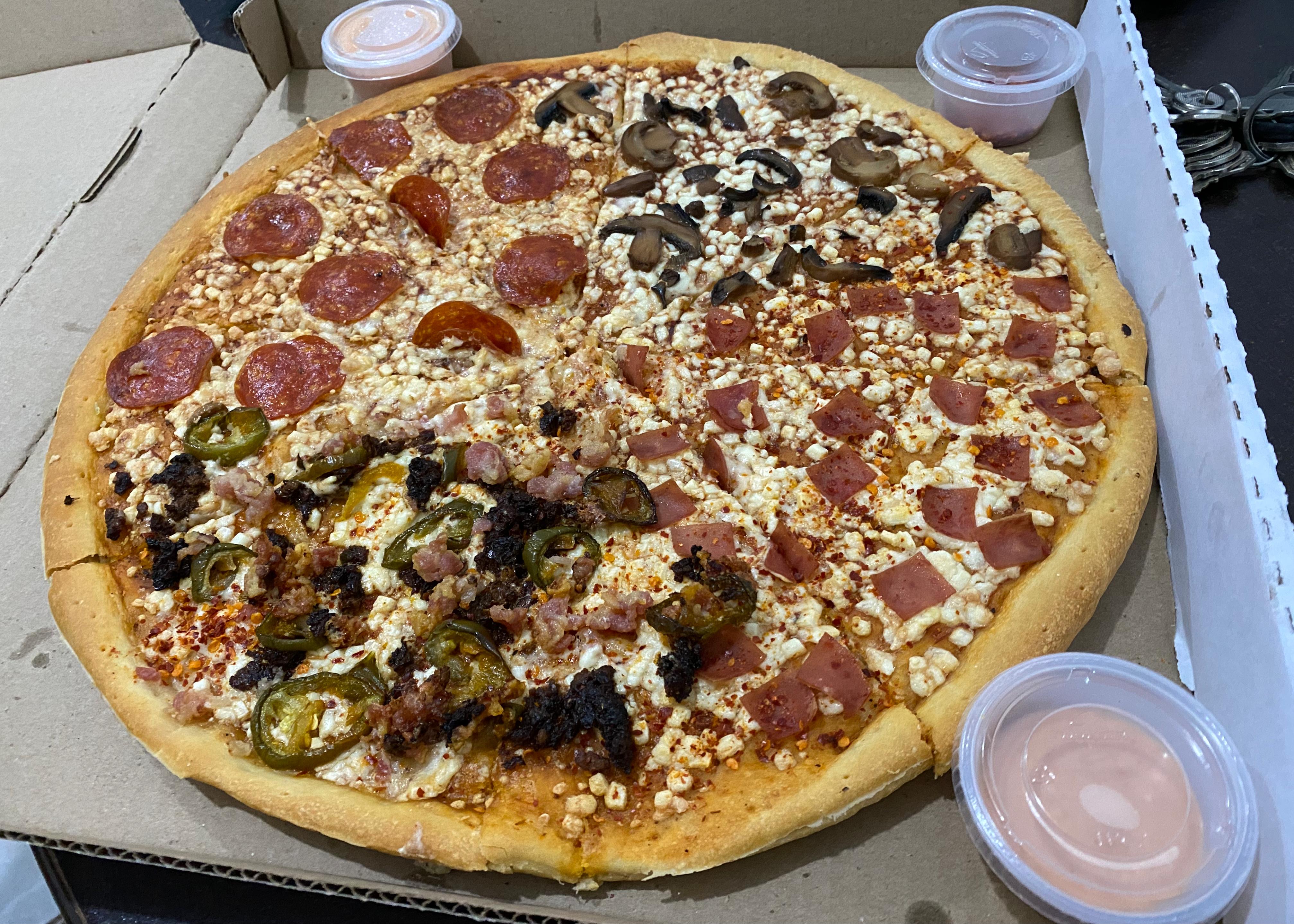 Maritos Pizza image 1