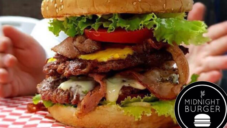Midnight Burger image 2