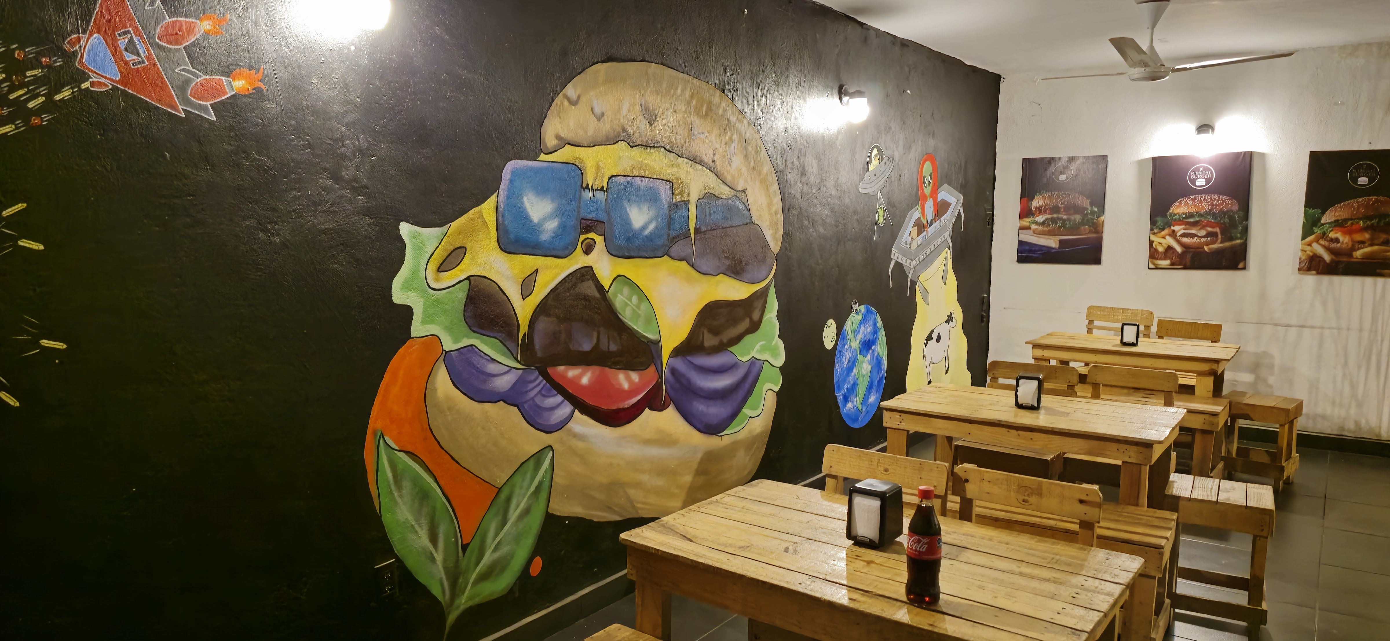 Midnight Burger image 9