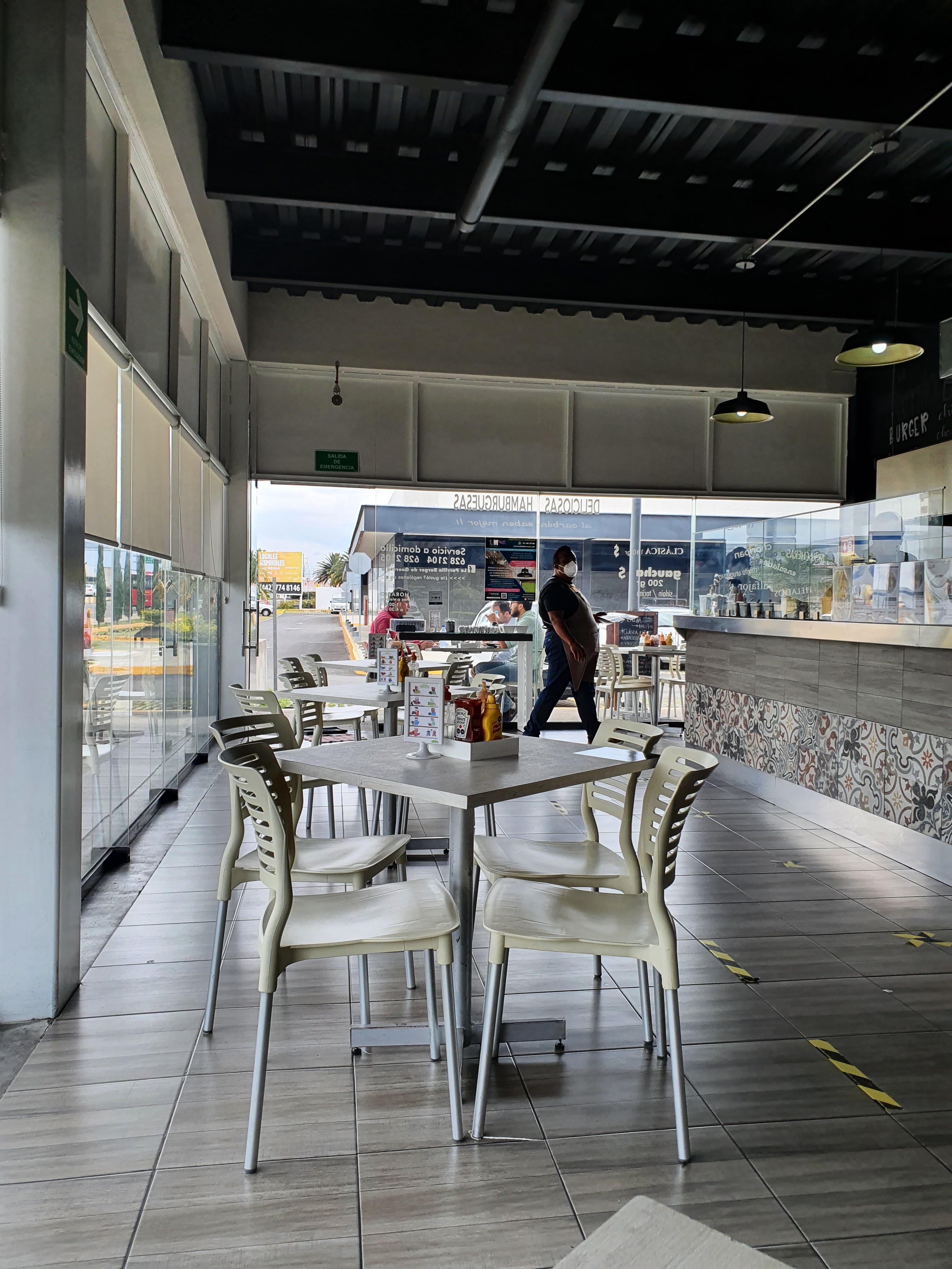 La Parrilla Burger de Querétaro image 3