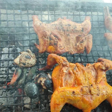 Pollos la cabaña image 3