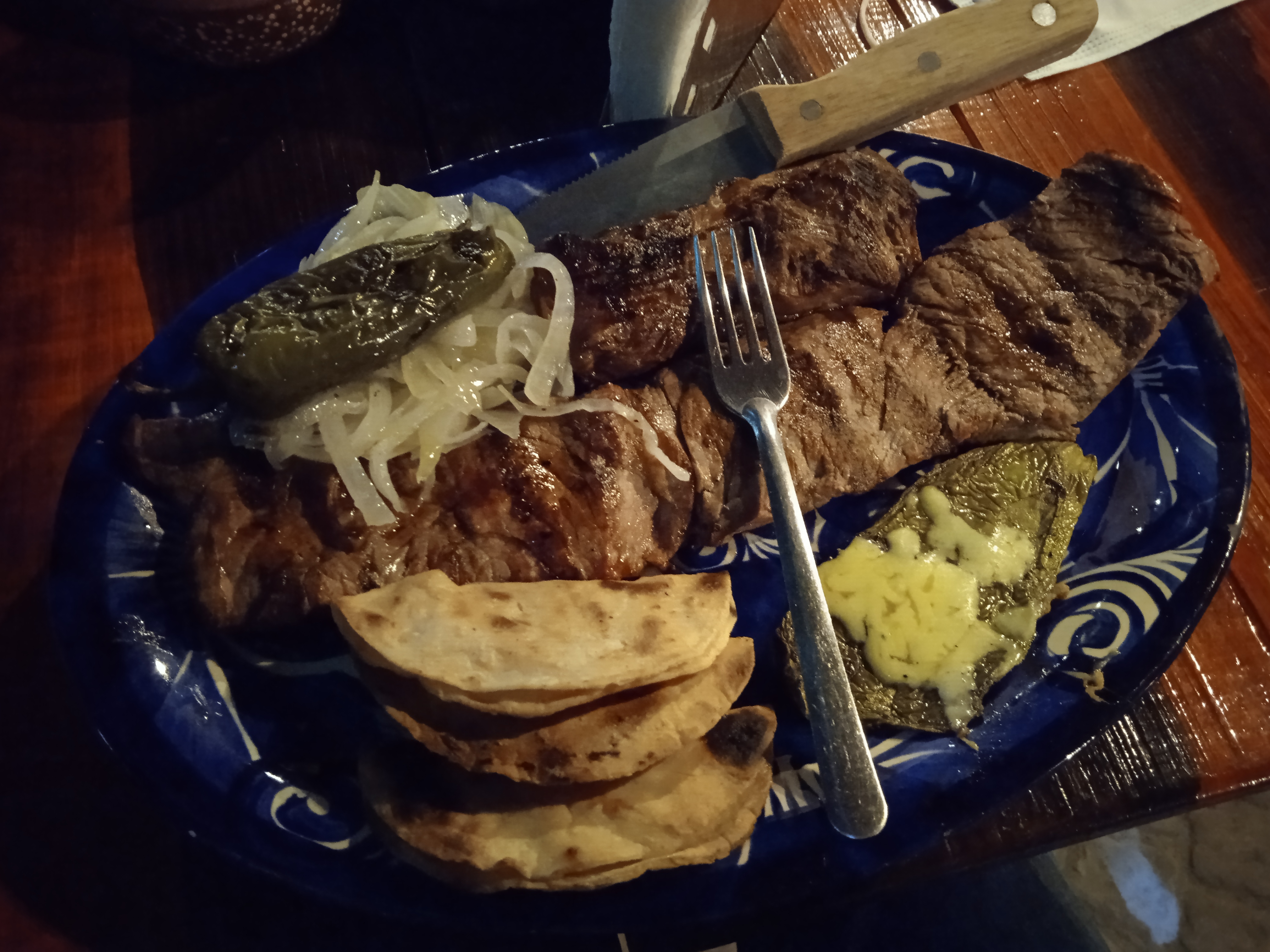 El Jardin De Los Filetes image 6