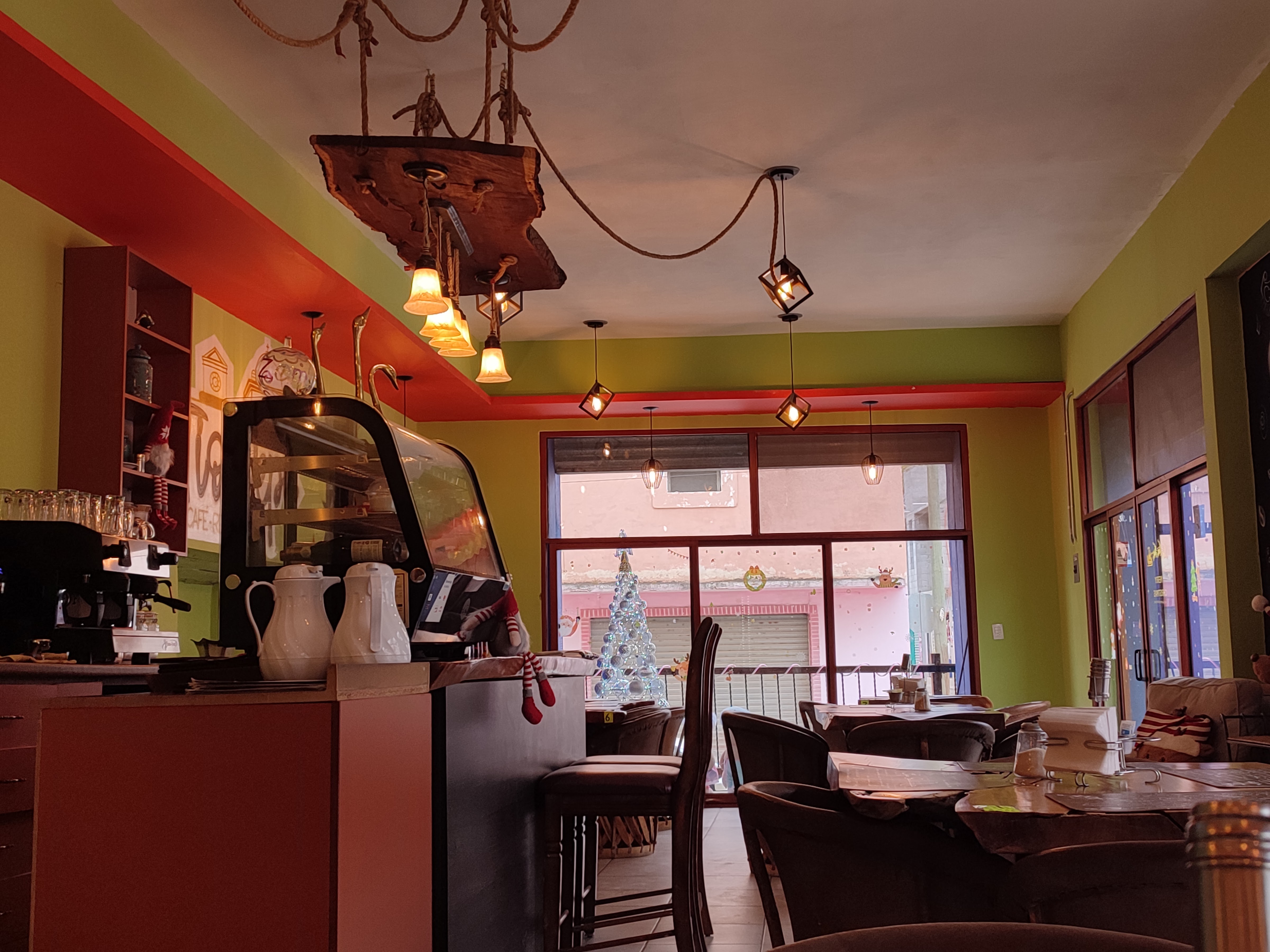 Tío Pepe café restaurante image 3