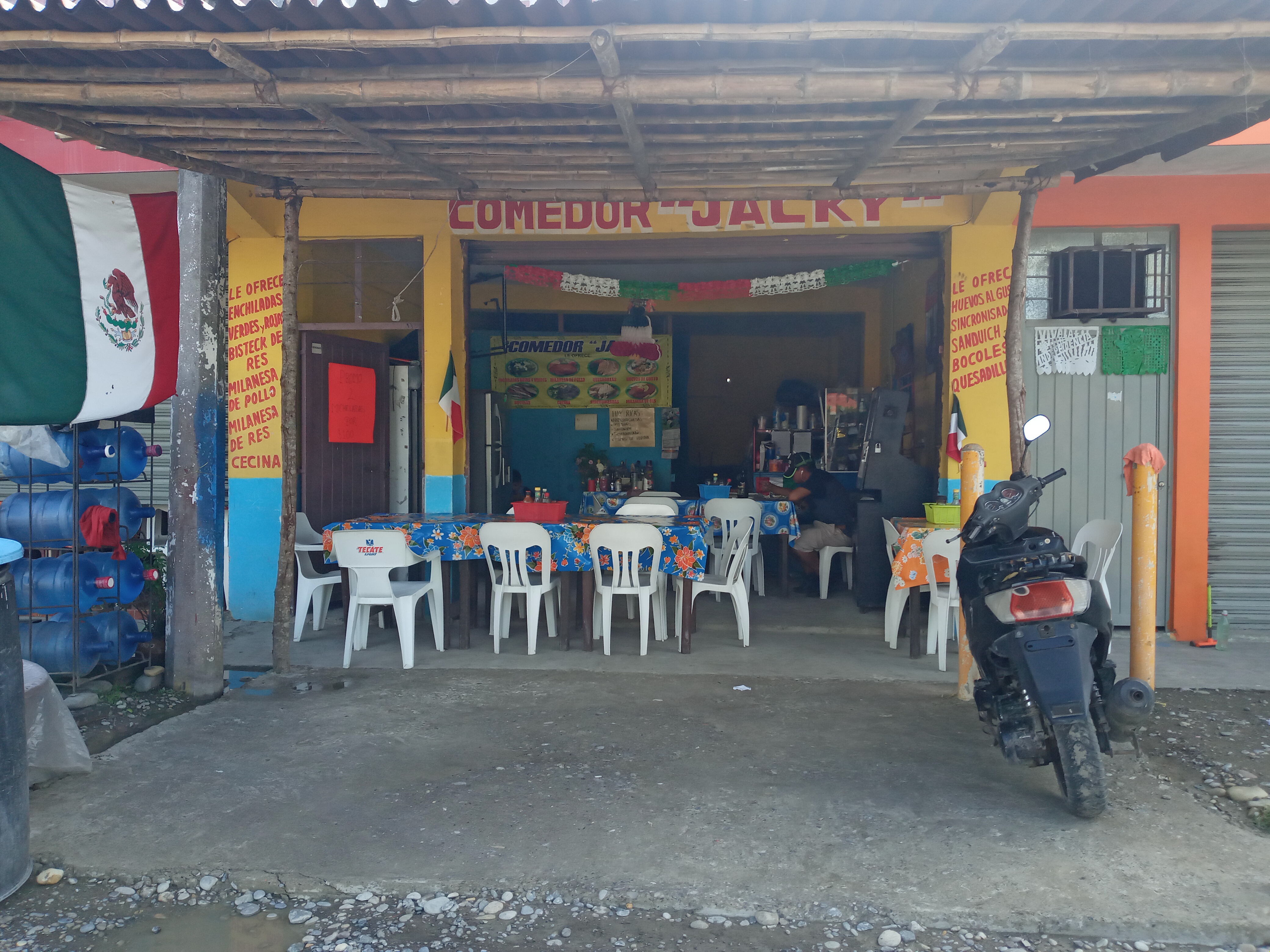 COMEDOR JACKY image 1