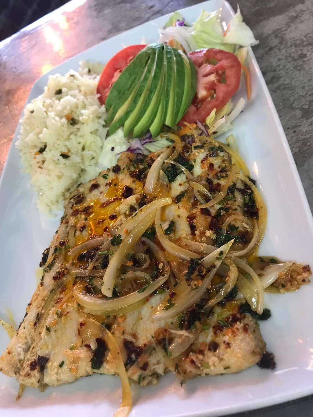 Mariscos Santomar image 9