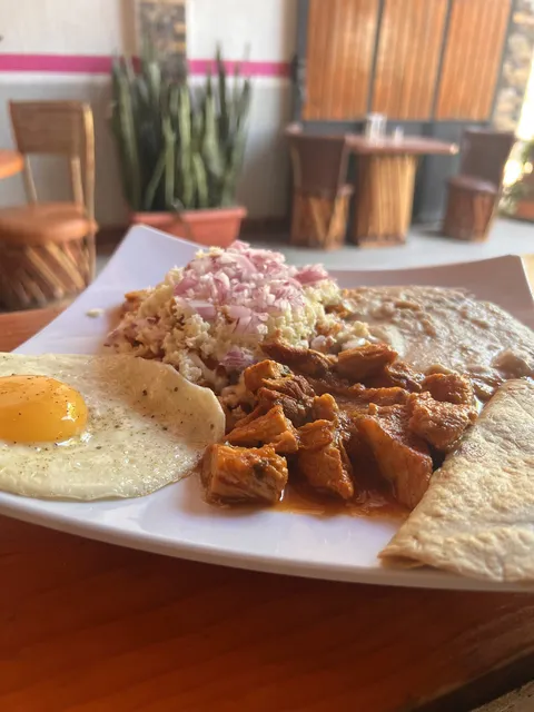 La Cabaña Desayunos, Mariscos y Carnes image 3