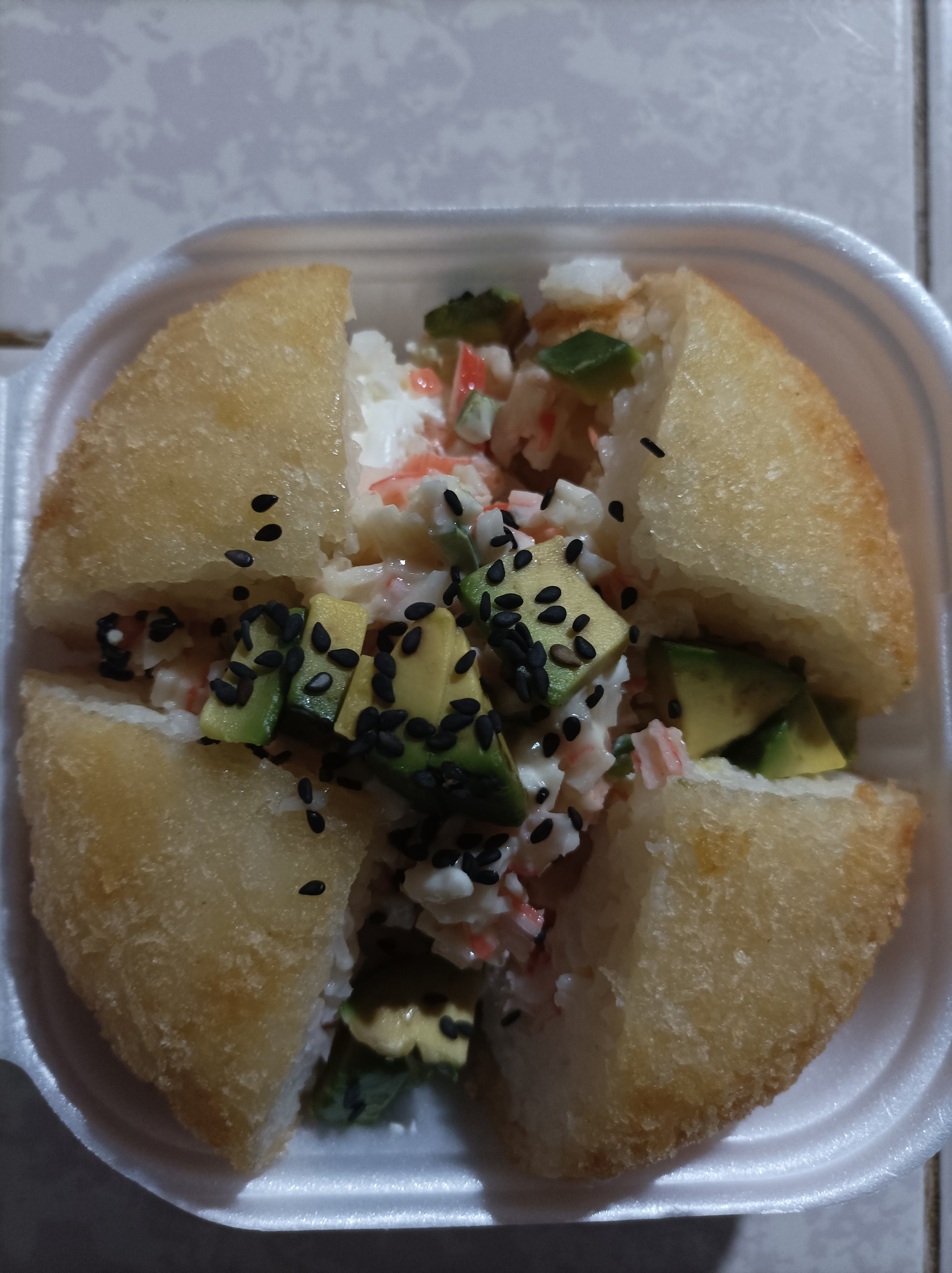 7 Rollos - Sushi & Seafood image 4