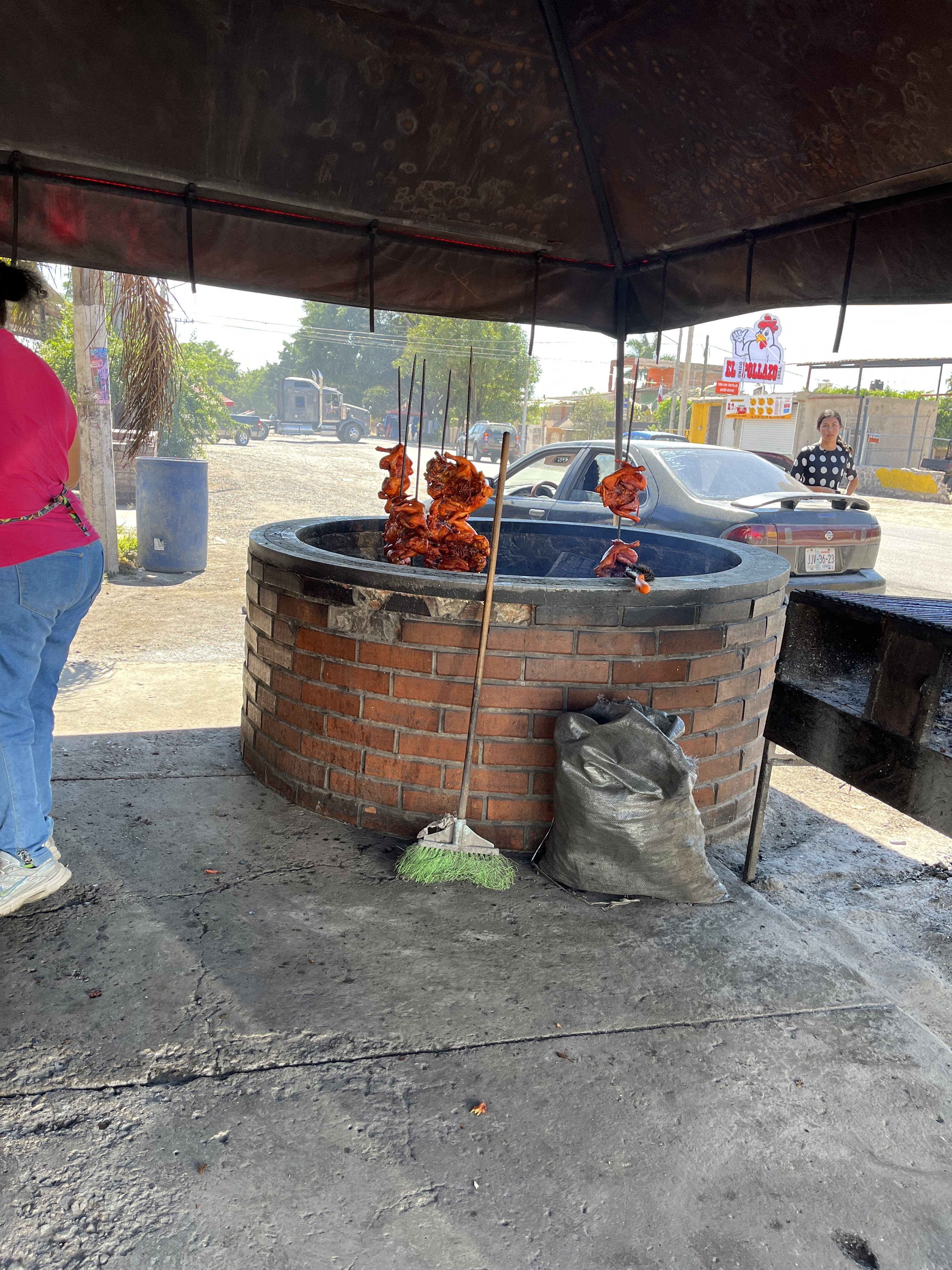 EL POLLAZO GRILL image 3