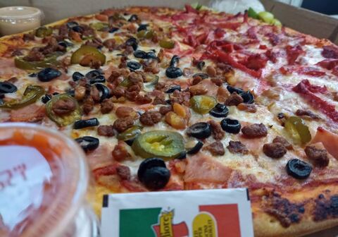 Baja Pitzza image 1