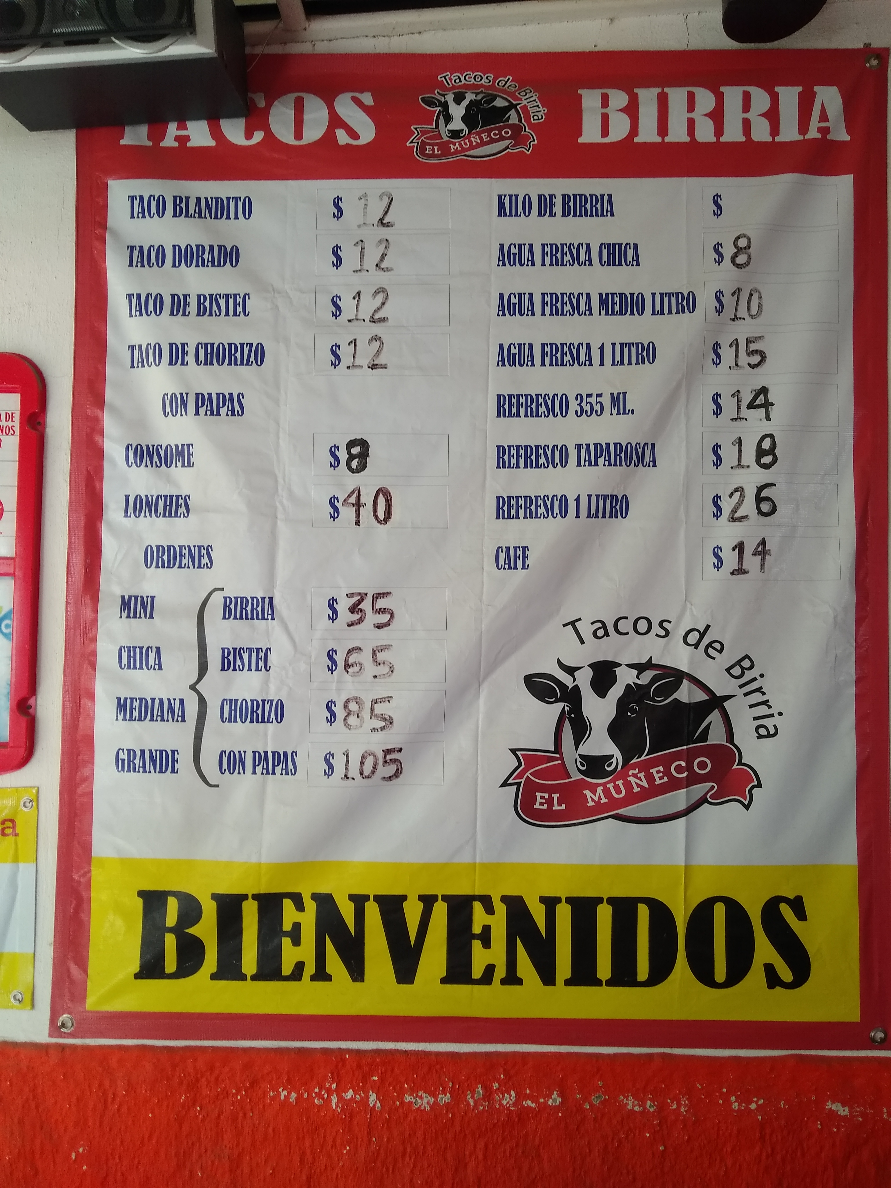 Tacos de birria El Muñeco image 6