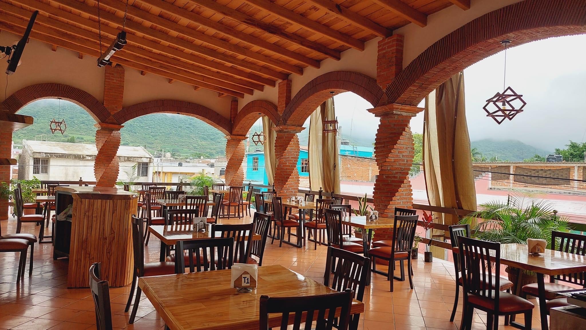 Mi Restaurant Varela image 1