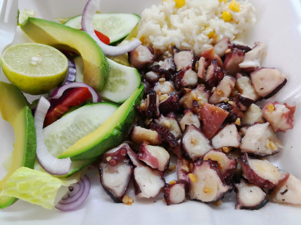 Mariscos Rosas image 4
