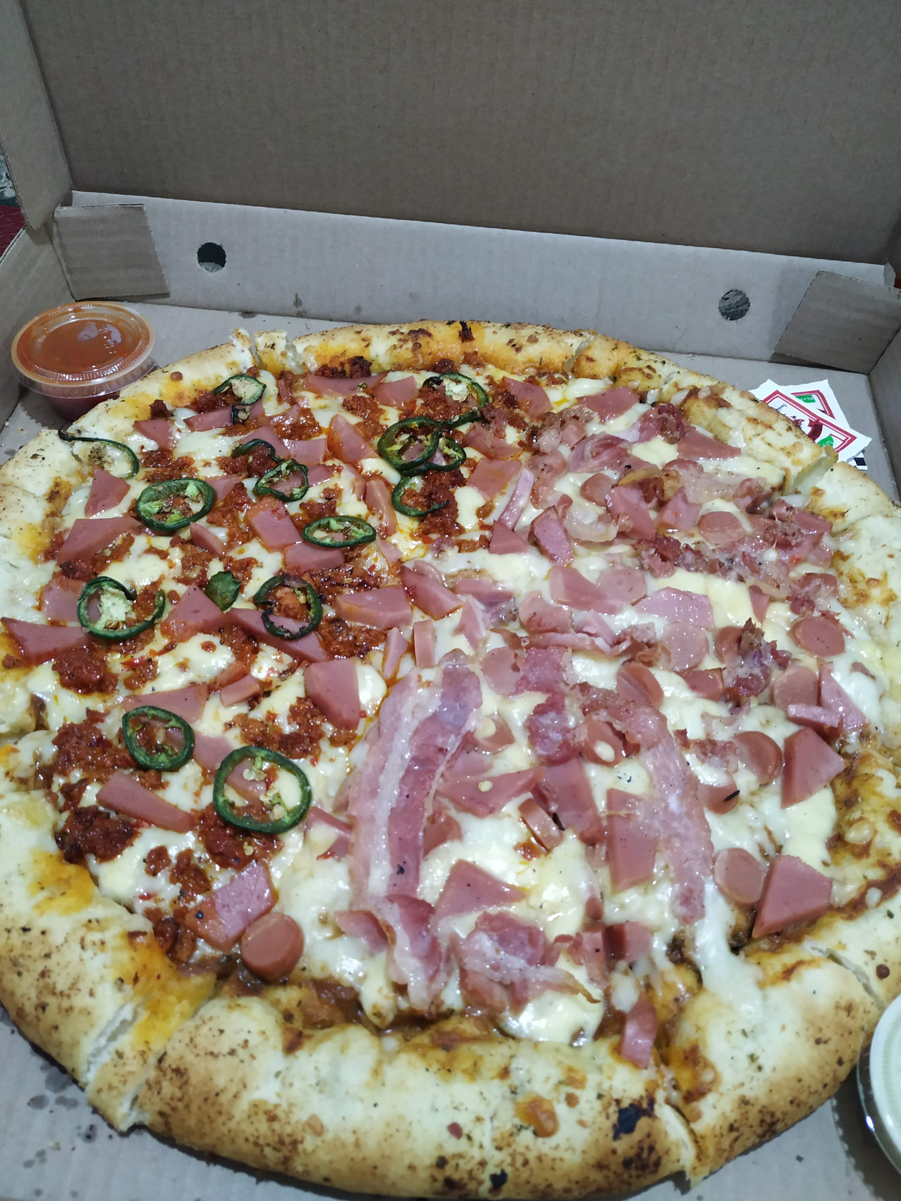 Vikingos Pizza image 3