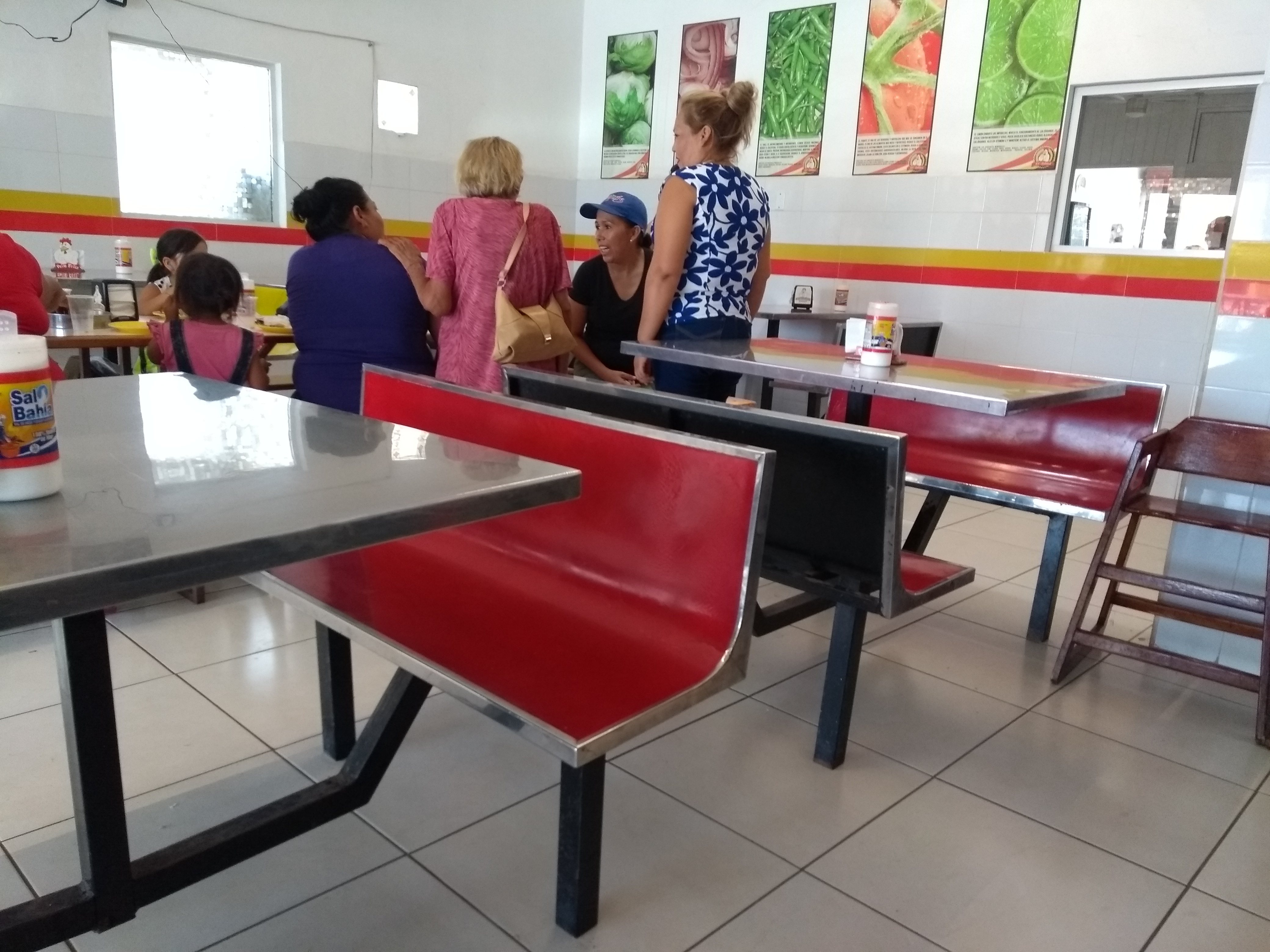 Pollo Feliz Villa Juarez image 4