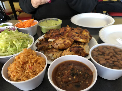 Pollos de la Cementera Suc Francisco Zarco ( Valle Guadalupe) image 2