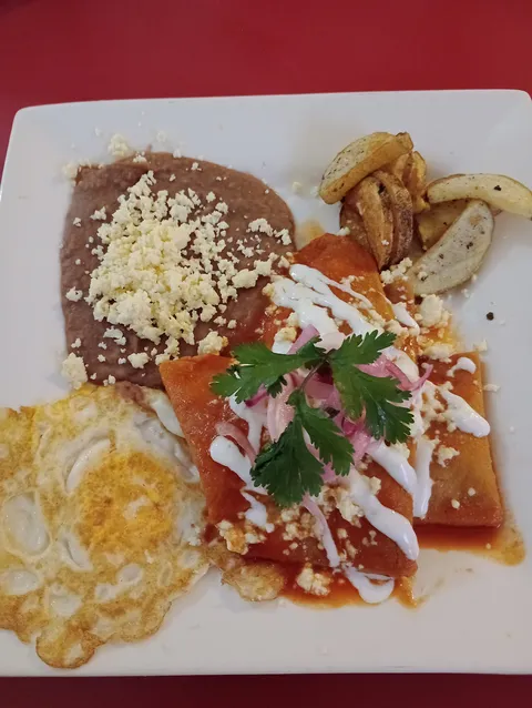 La casa de los chilaquiles image 3