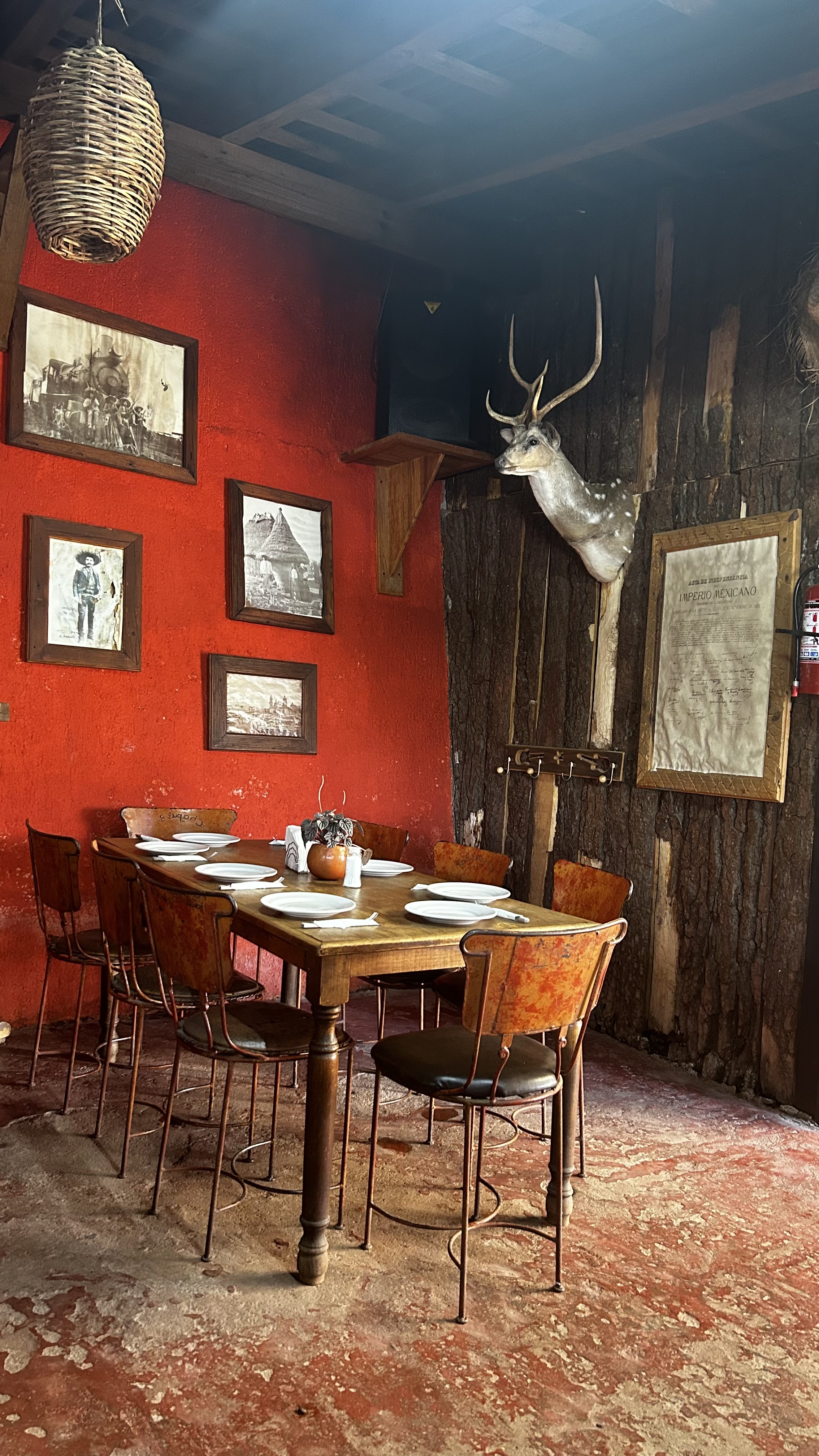 Mr. Bar-Bar Cabin image 4