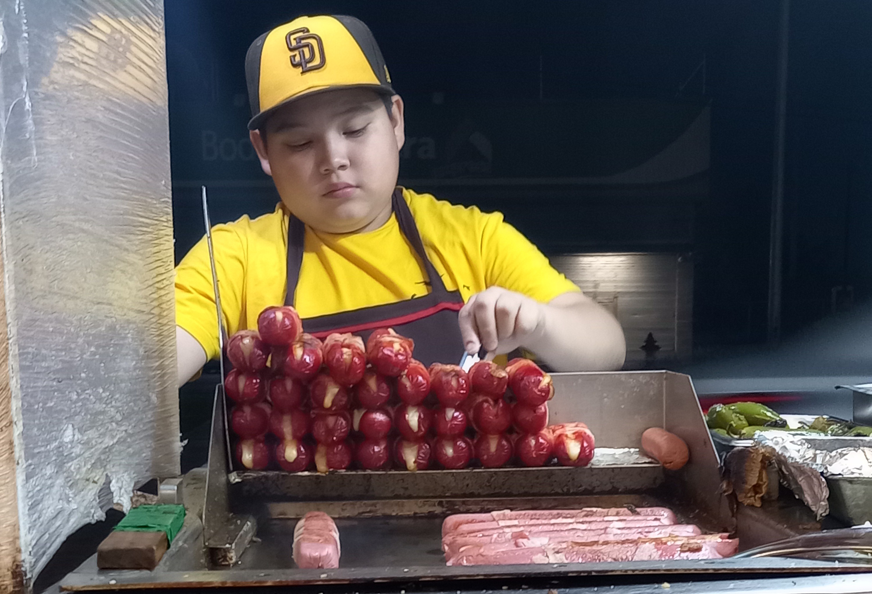 Hootdoog Pepes image 5