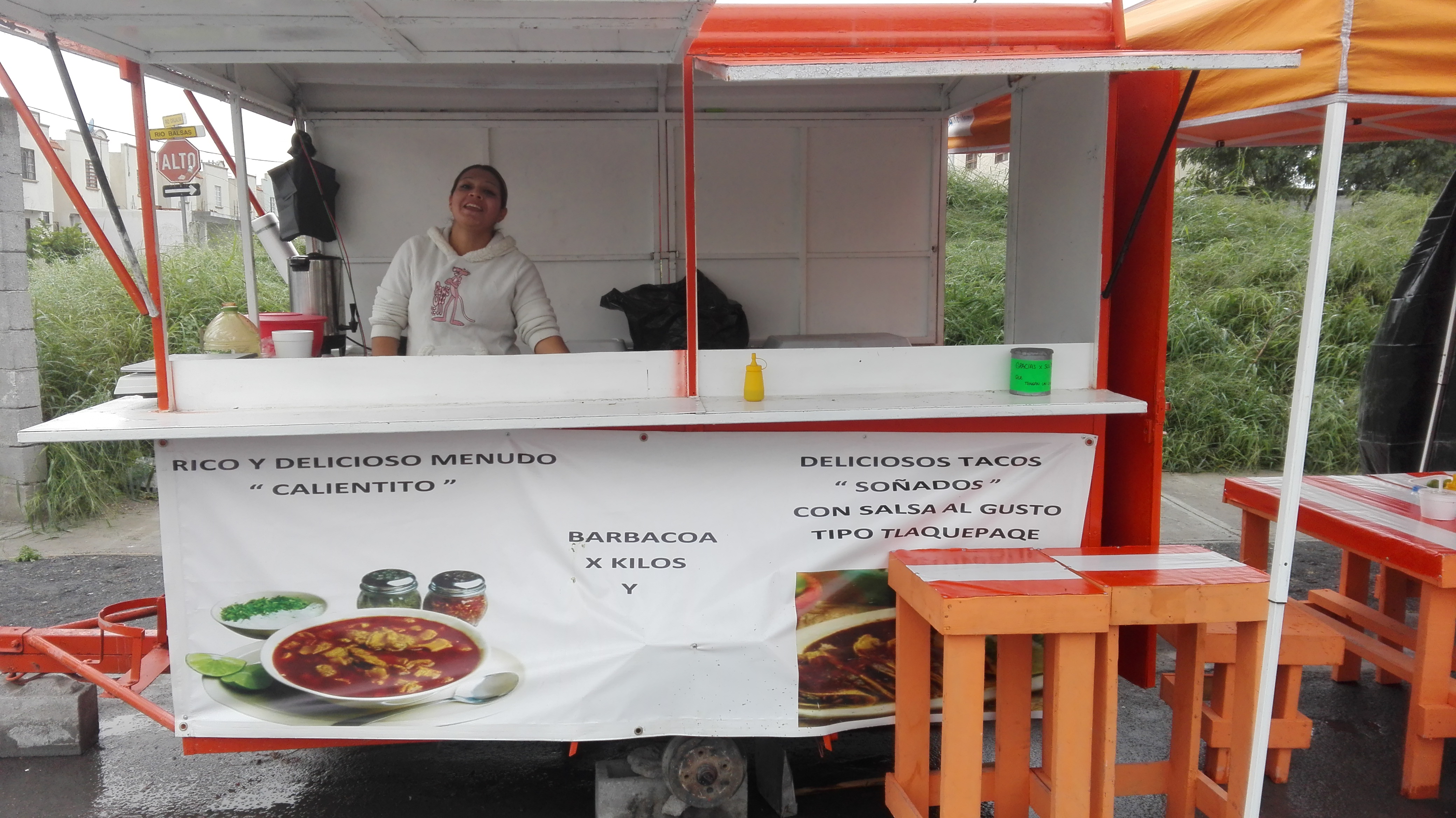 LA REYNA DE LA BARBACOA Y MENUDO image 4