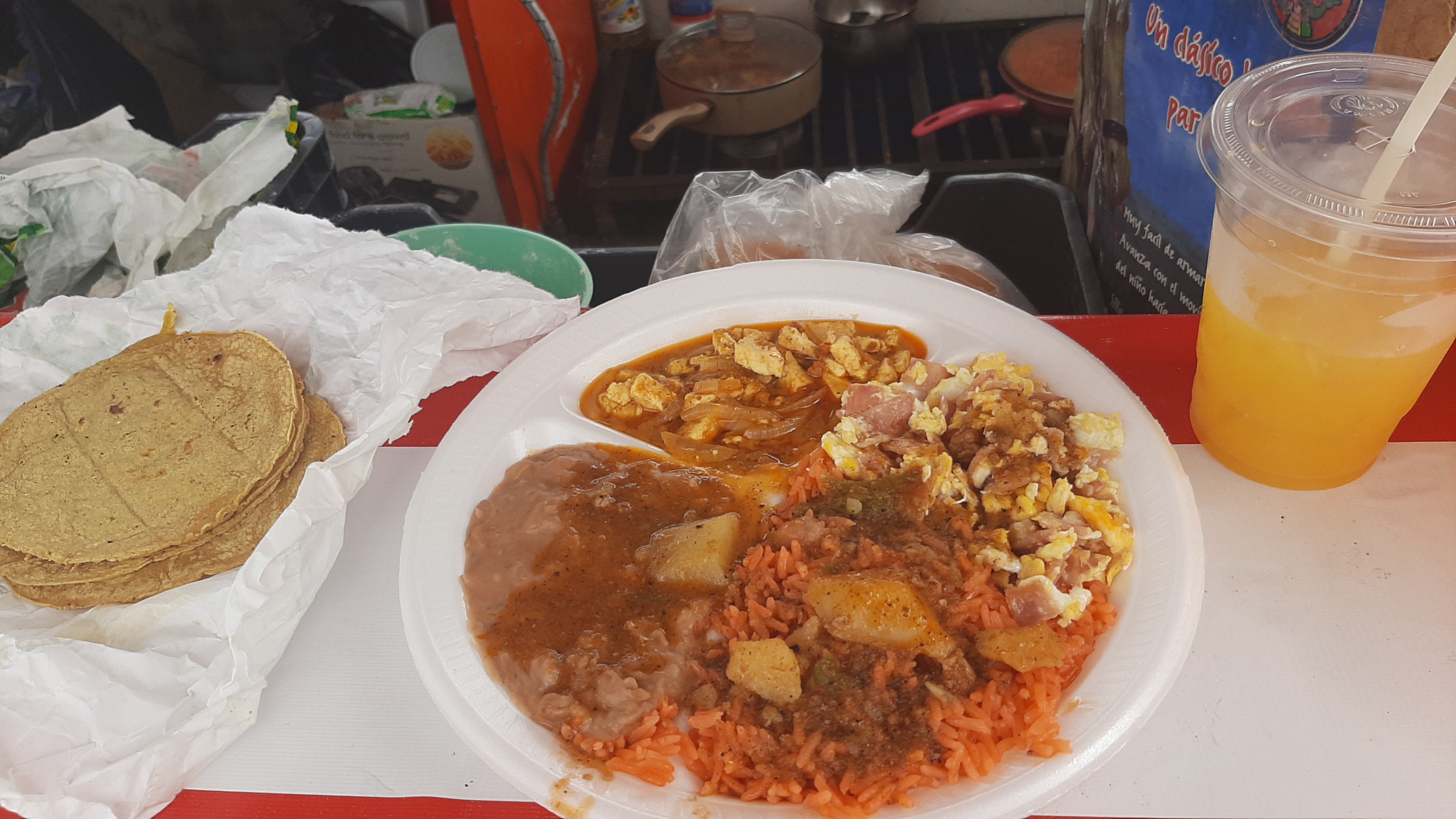 LA REYNA DE LA BARBACOA Y MENUDO image 9