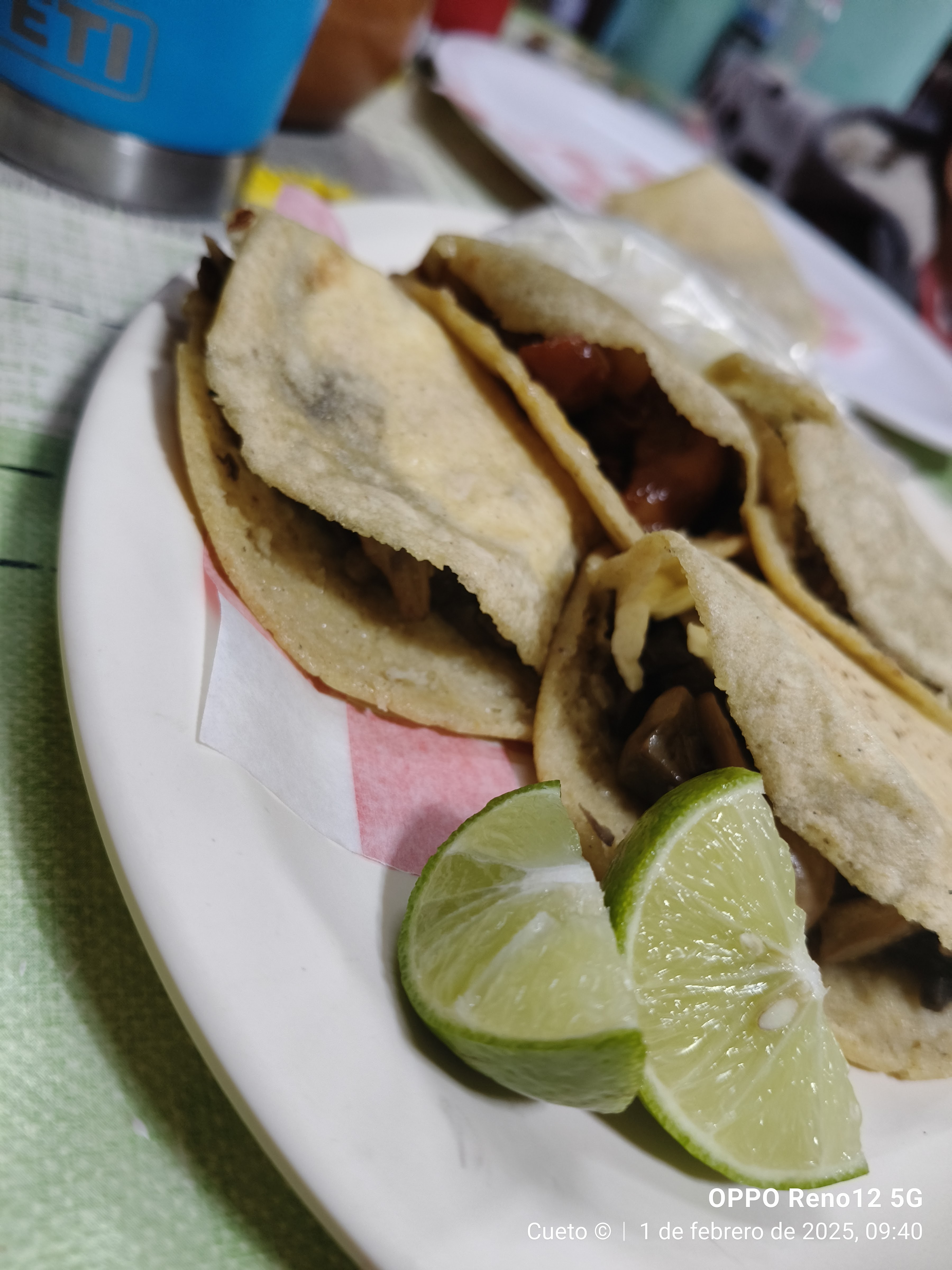Tacos Y gorditas "Rivera" image 1