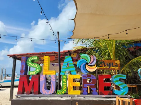 La Playita Restaurant Isla Mujeres image 4