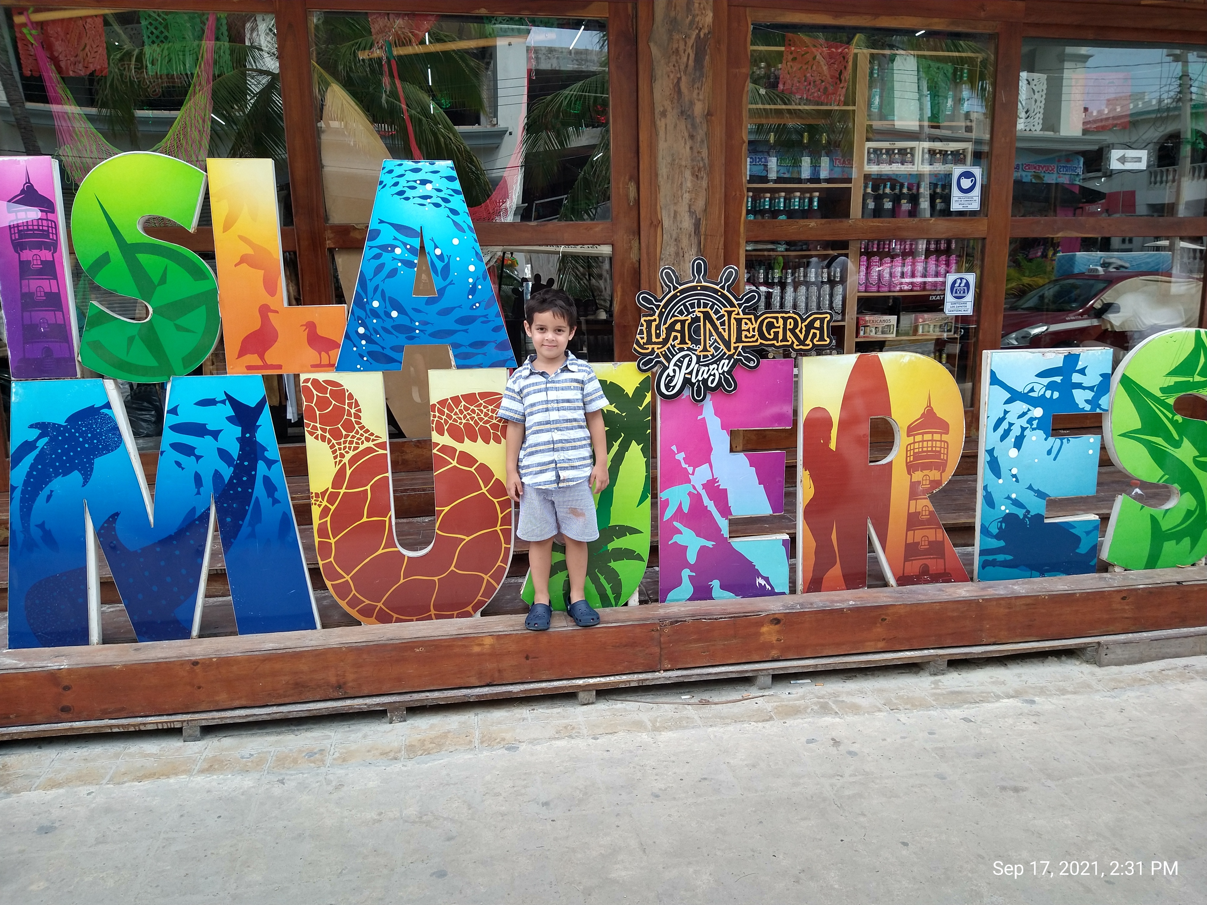 La Playita Restaurant Isla Mujeres image 10