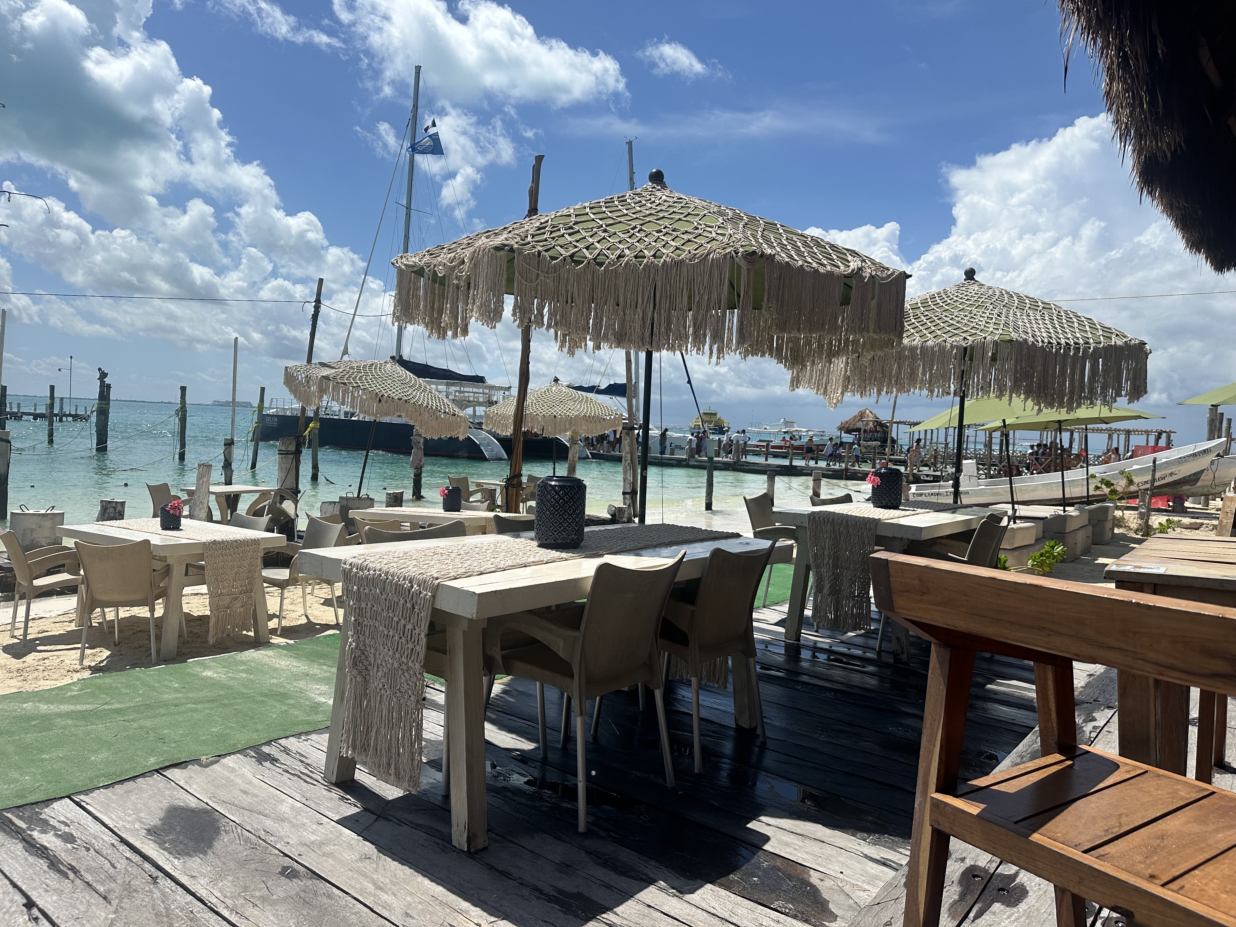 Blue Ballyhoo Restaurant & Bar image 1