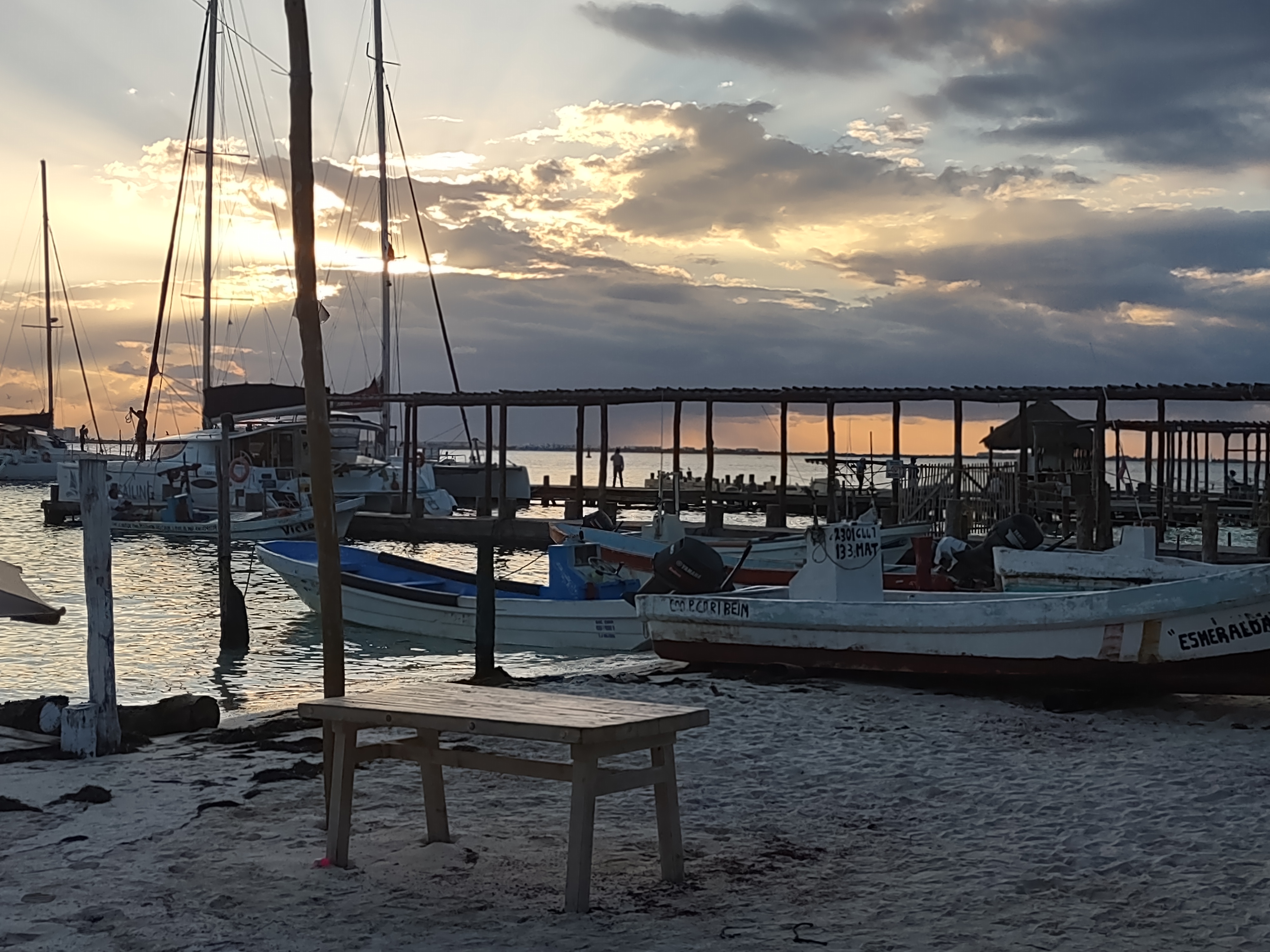 Blue Ballyhoo Restaurant & Bar image 4