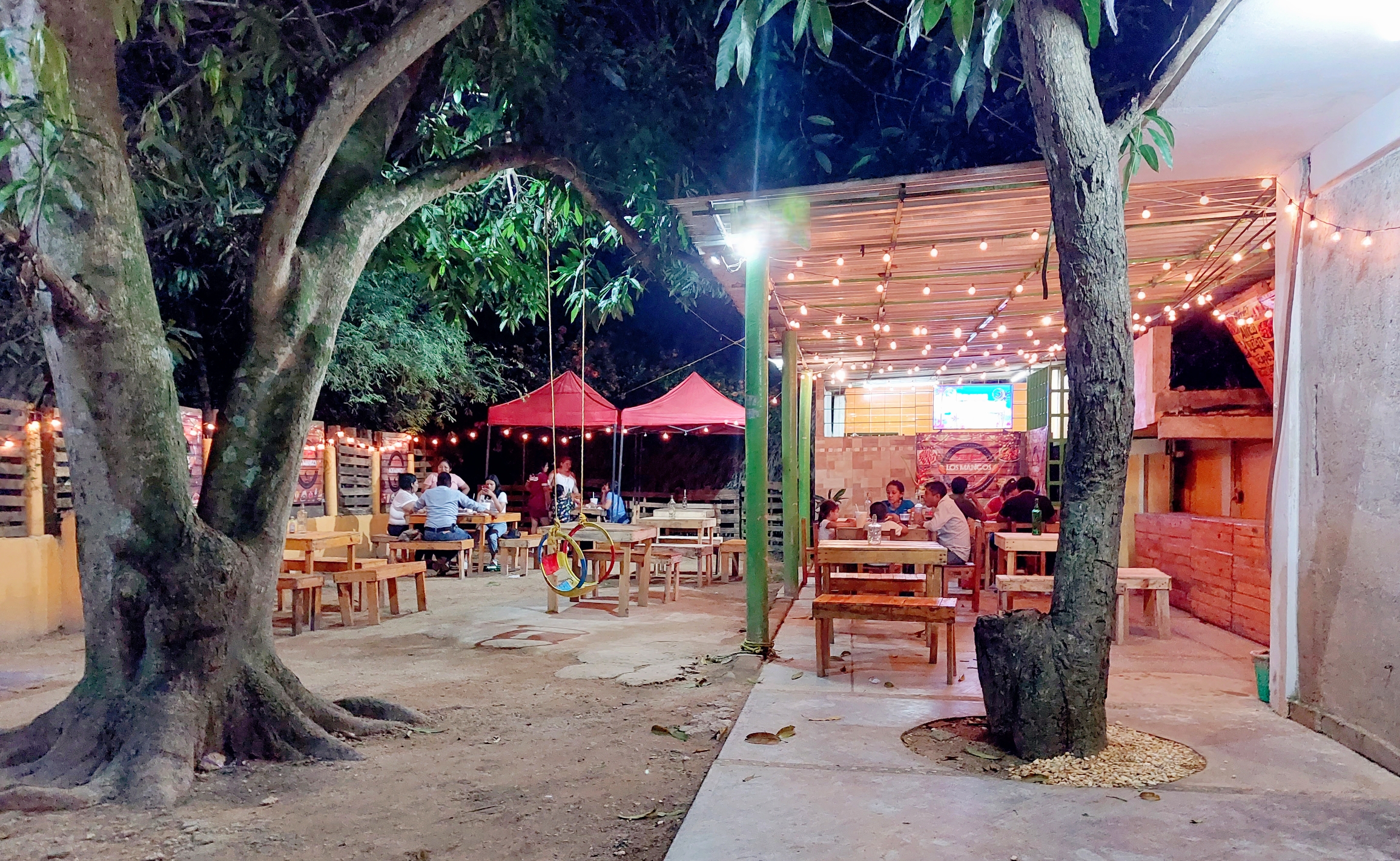 LOS MANGOS fast food image 1