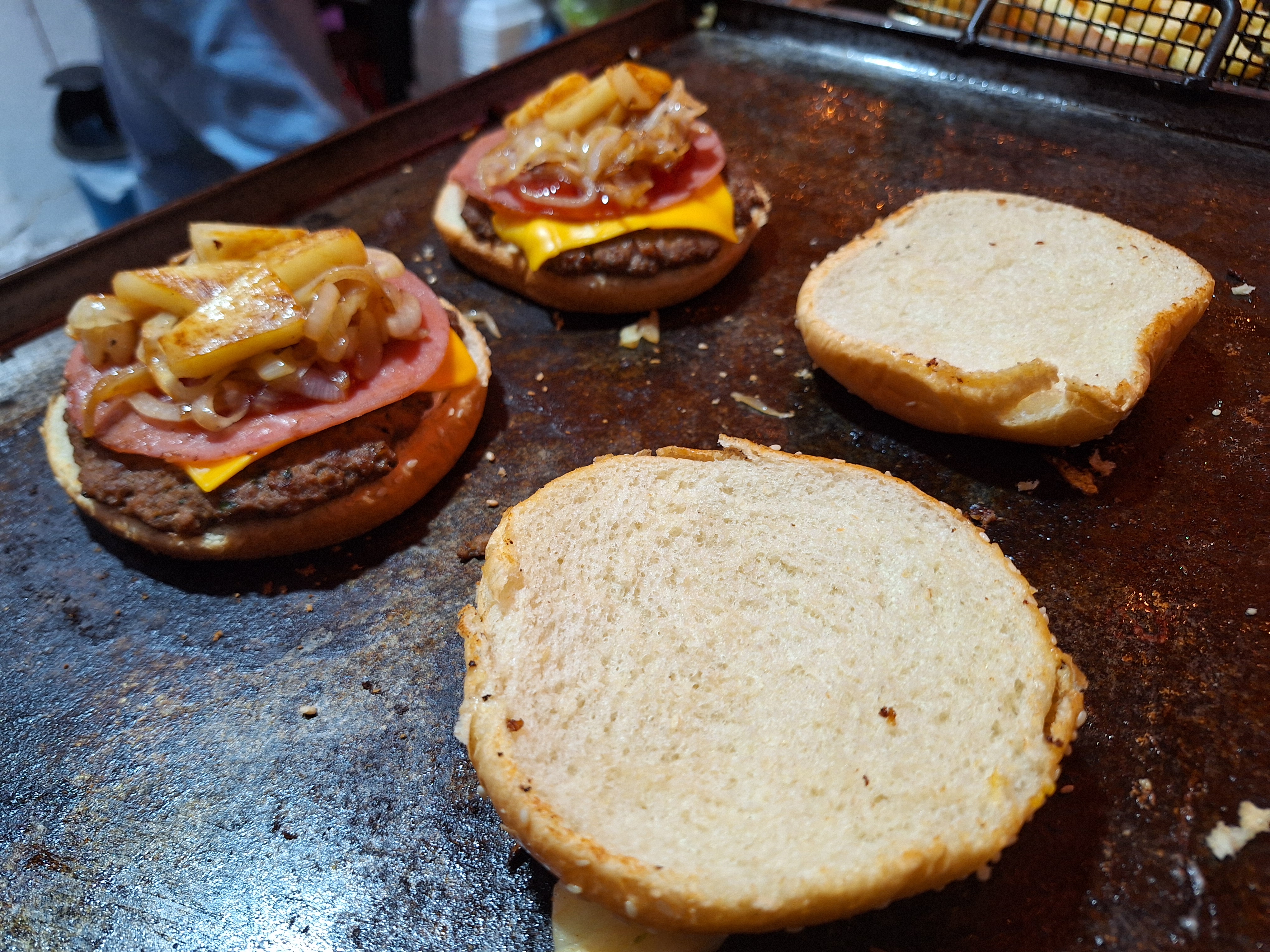 Cesar's Burger image 8