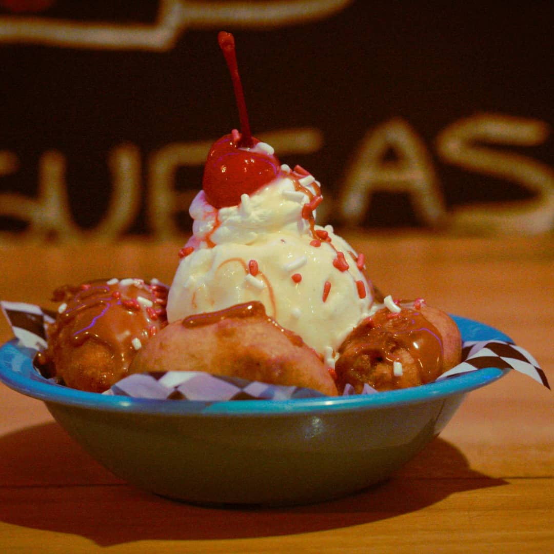 La Jaus "Alitas & Burgers" image 9