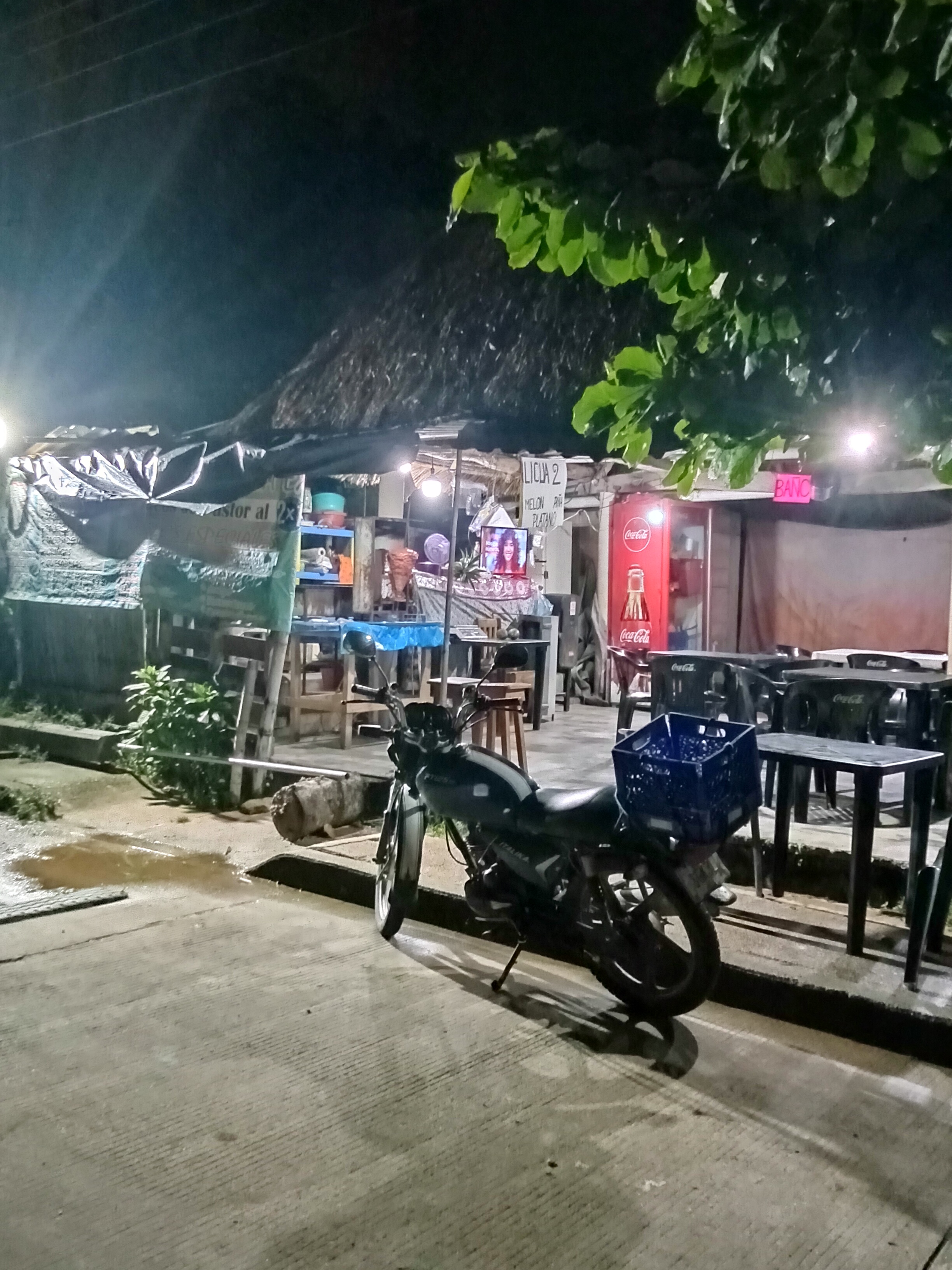 Taquería La Parrilla Express image 6