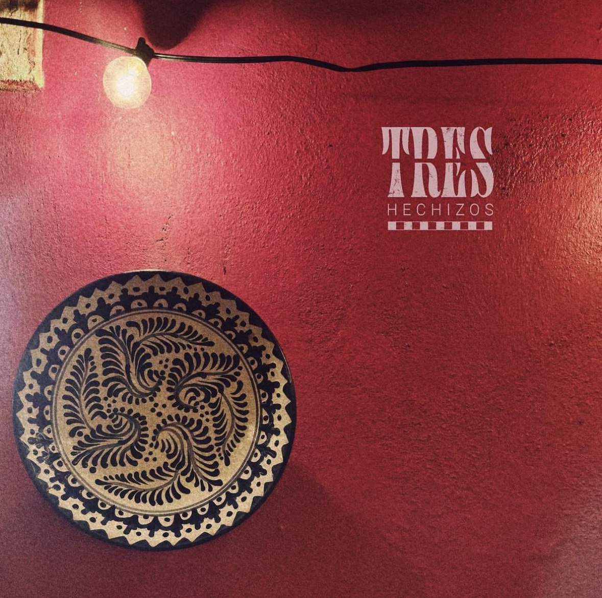 Tres Hechizos image 3