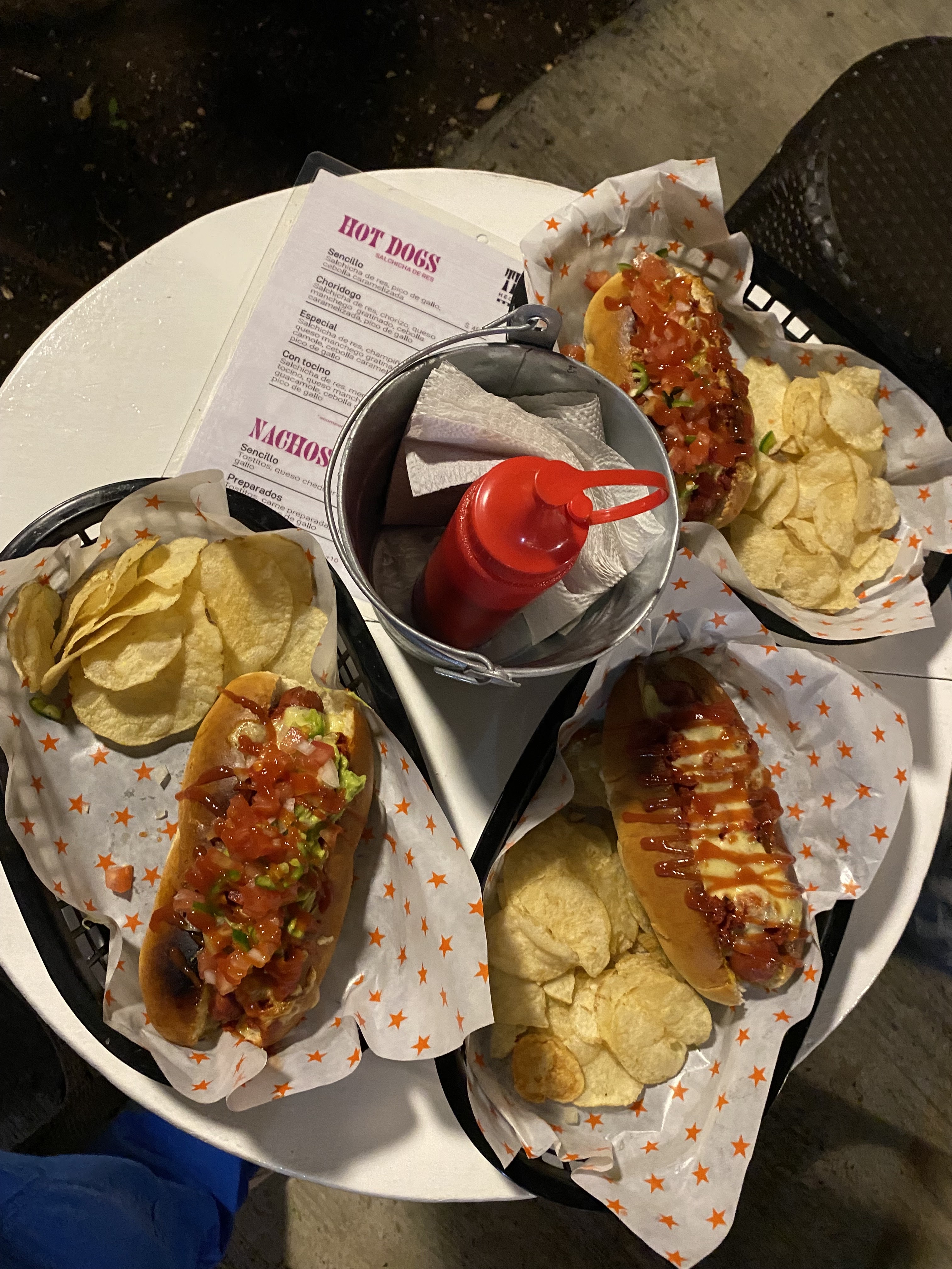 Tres Hechizos image 4