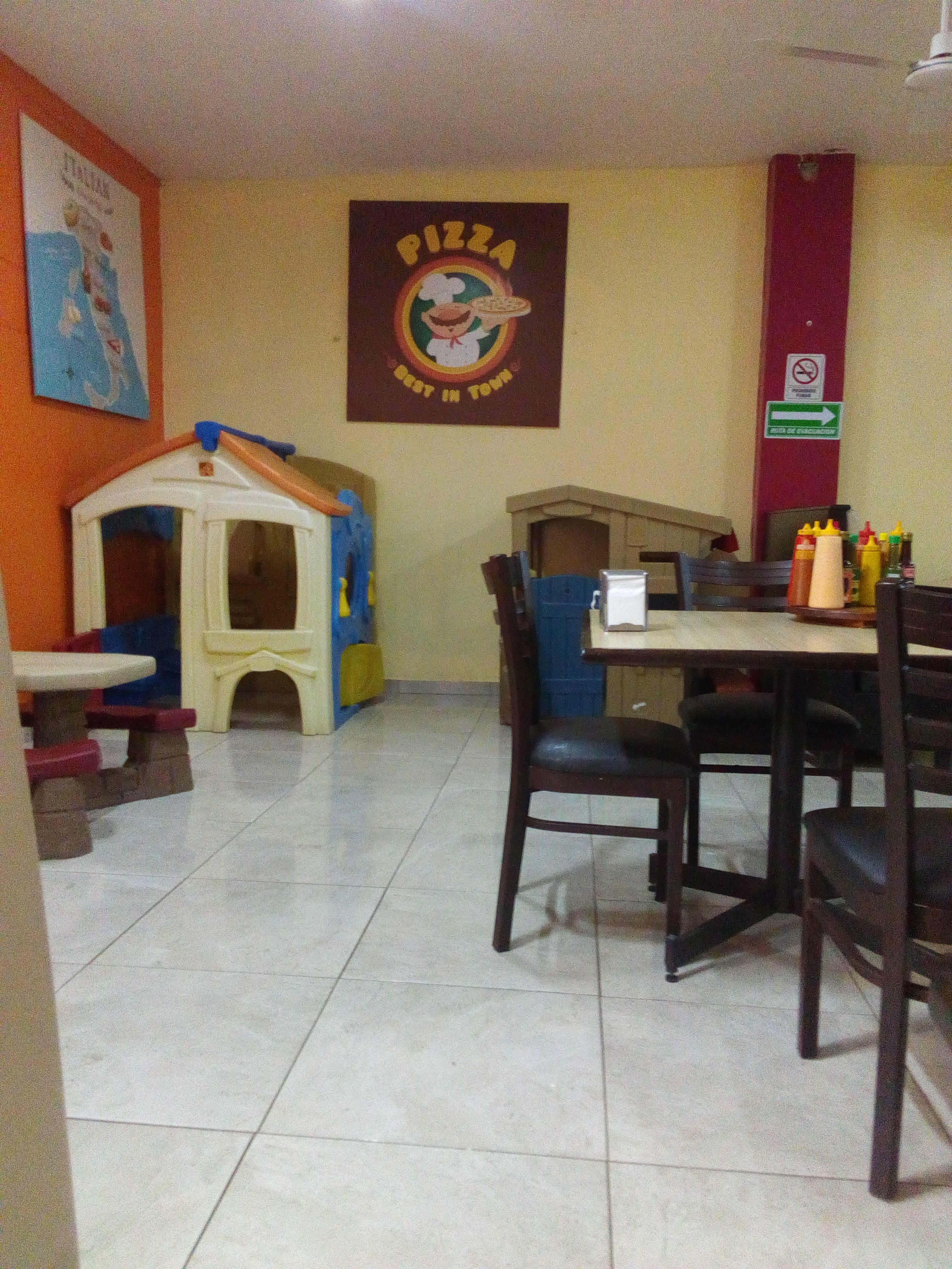 Maximo's Pizza image 7