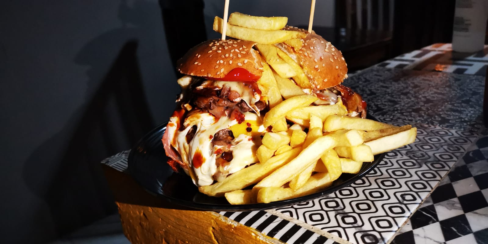 Monster Burger image 4