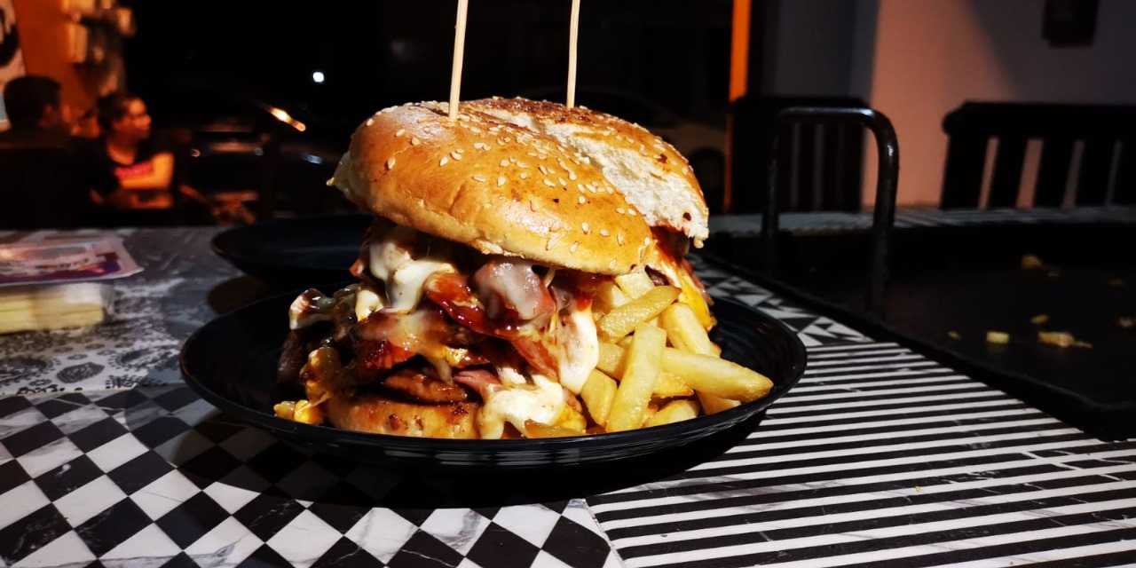 Monster Burger image 5