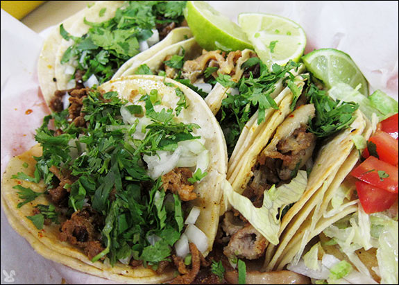 Taquería "El amigo" image 4